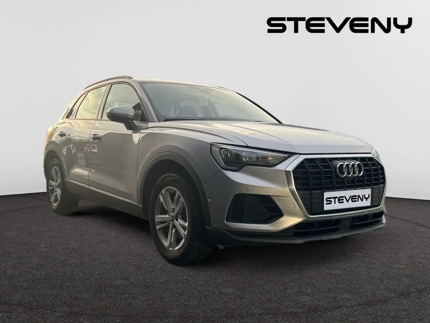 Audi Q3 Q3 35 TFSI S tronic * 65000km !!! Gris - 2