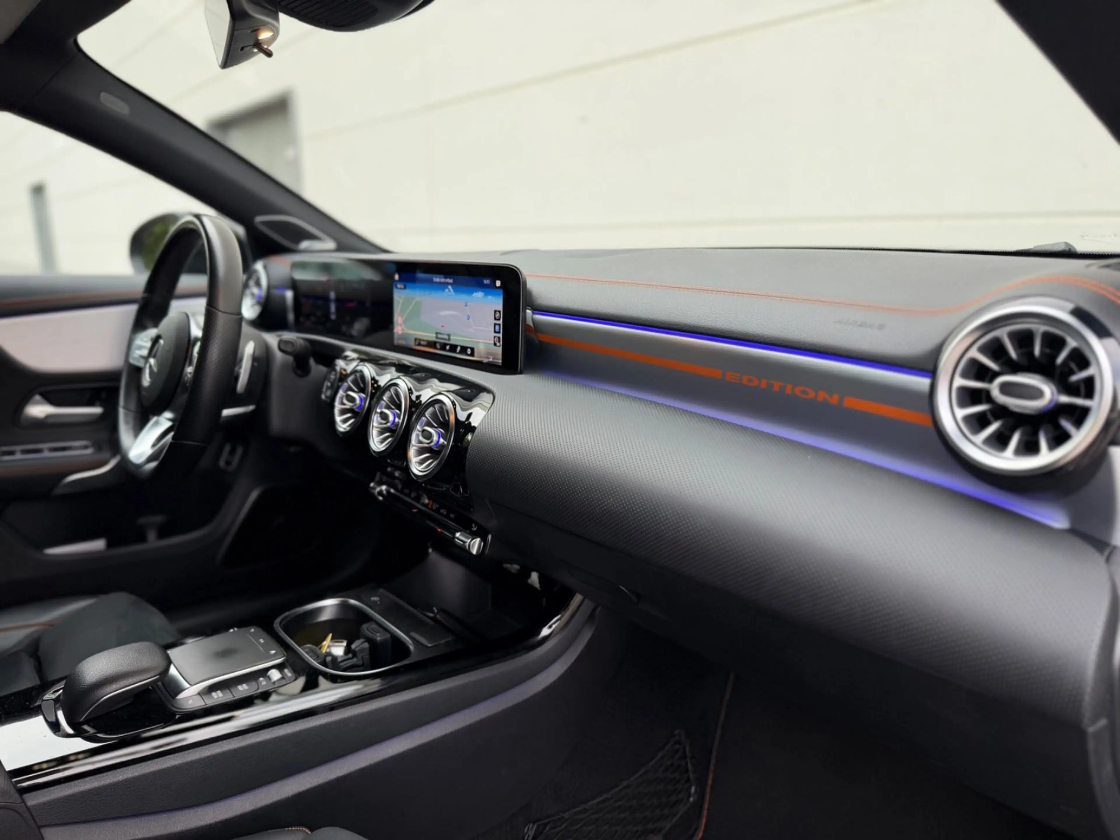 Mercedes-Benz CLA 220 d EDITION 1,AMG Line, Service NEU — photo 10