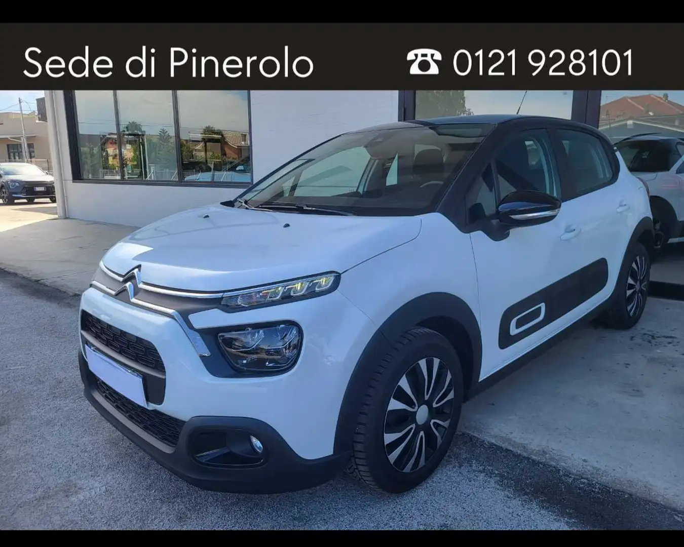 Citroen C3 1.2 PureTech Shine - 1