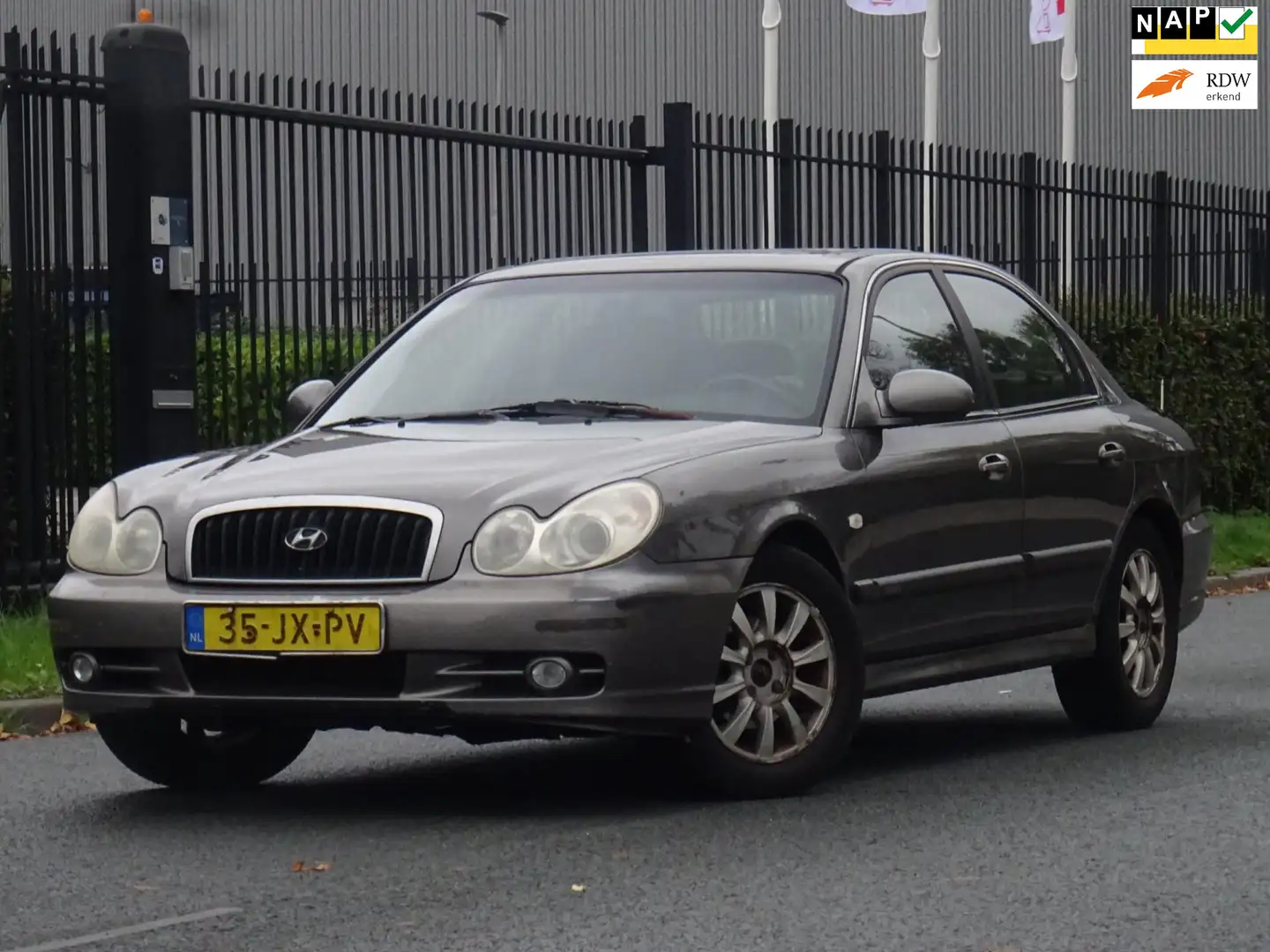 Hyundai SONATA 2.7i V6 Executive AUTOMAAT LEER/CLIMA/CRUISE Szürke - 1