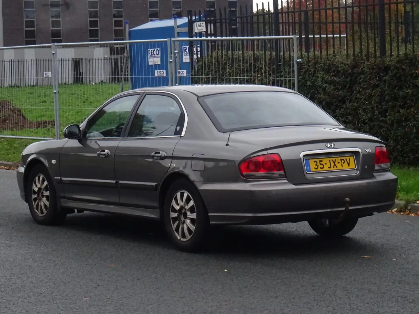 Hyundai SONATA 2.7i V6 Executive AUTOMAAT LEER/CLIMA/CRUISE Szürke - 2