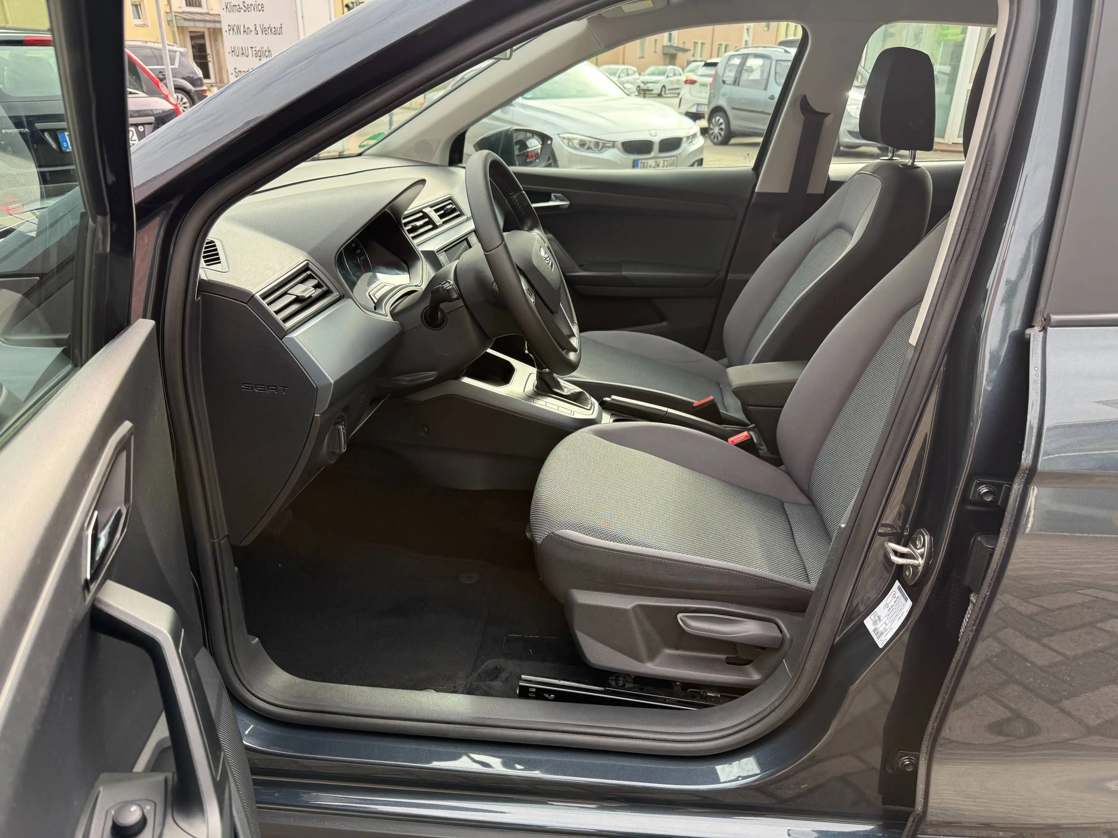 SEAT Arona Style — photo 13