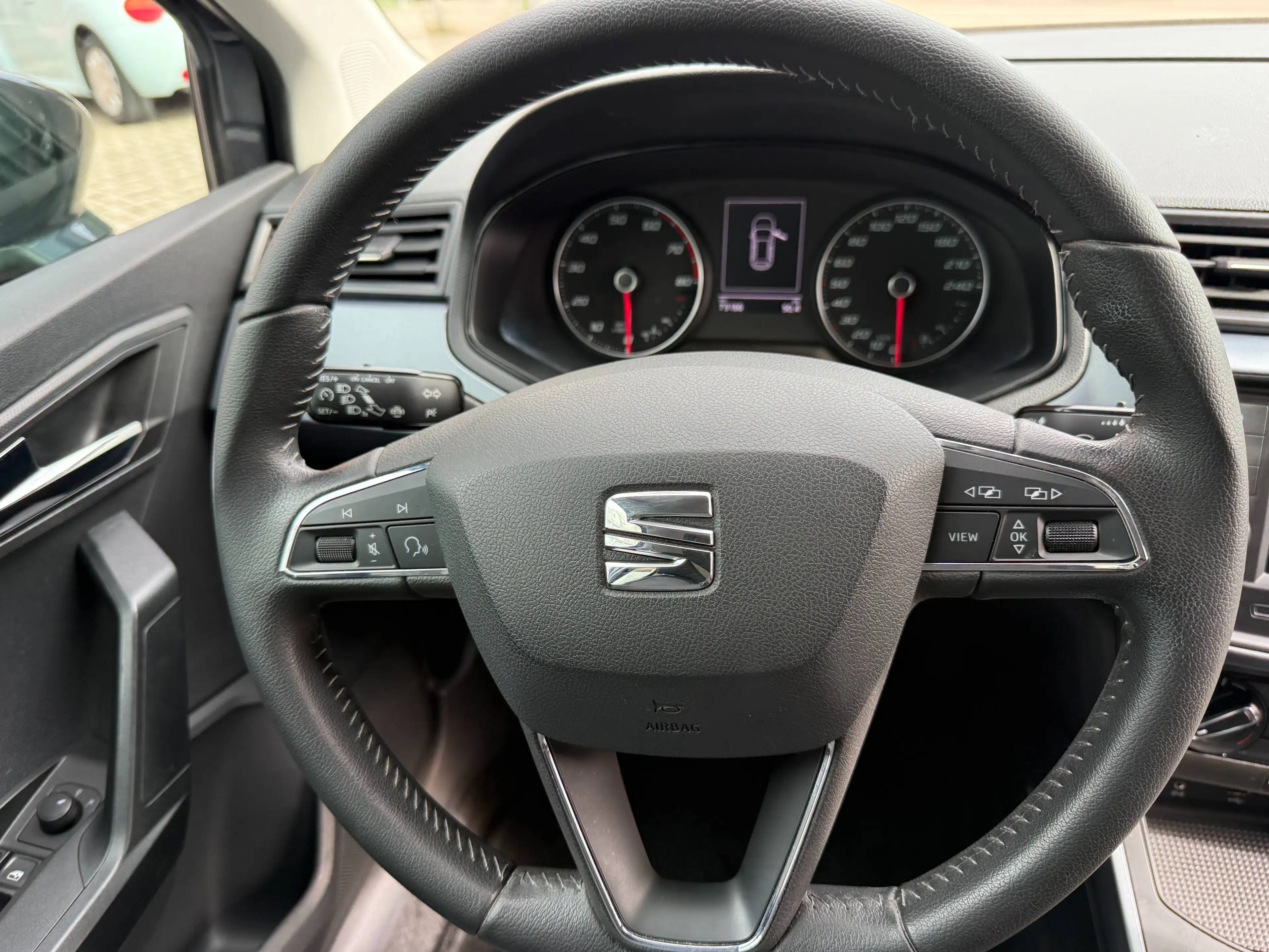 SEAT Arona Style — photo 19