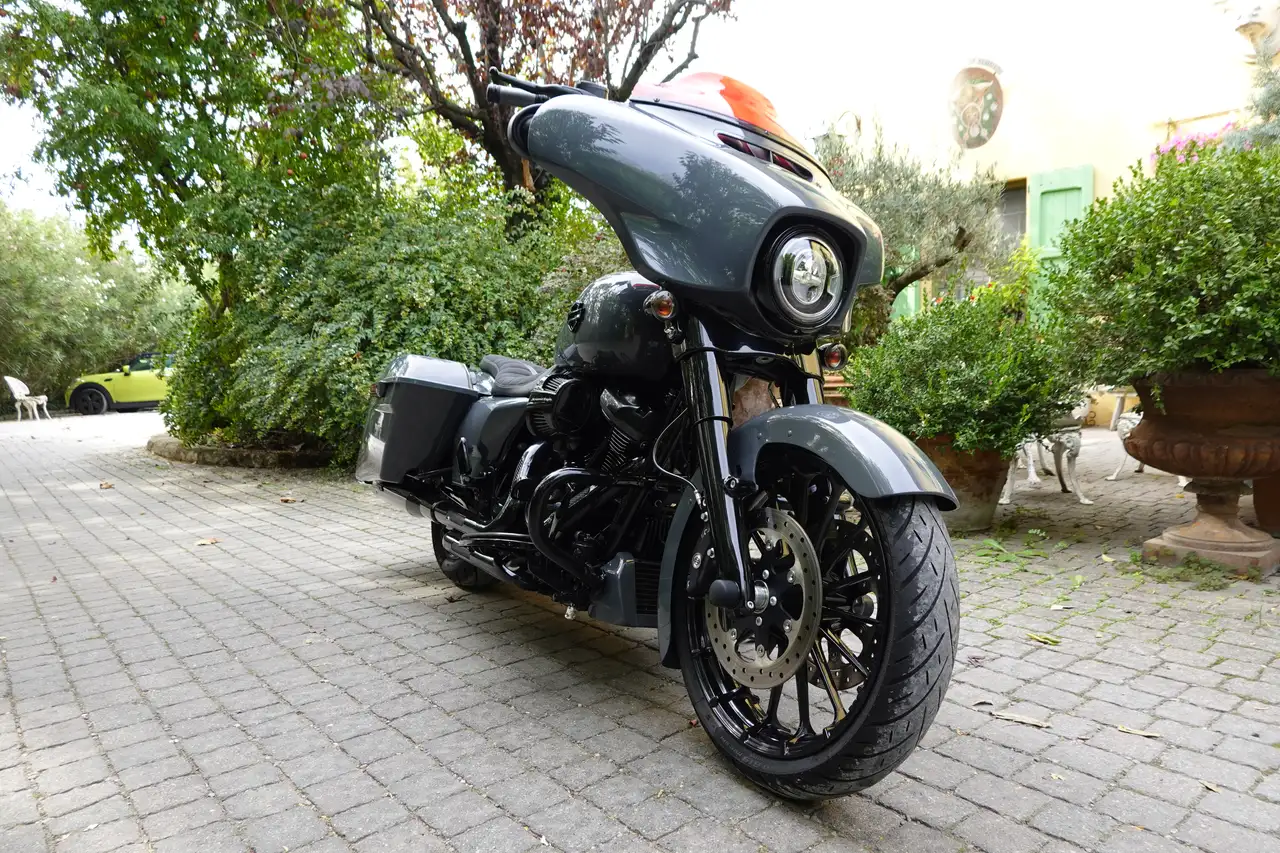 Harley-Davidson Street Glide