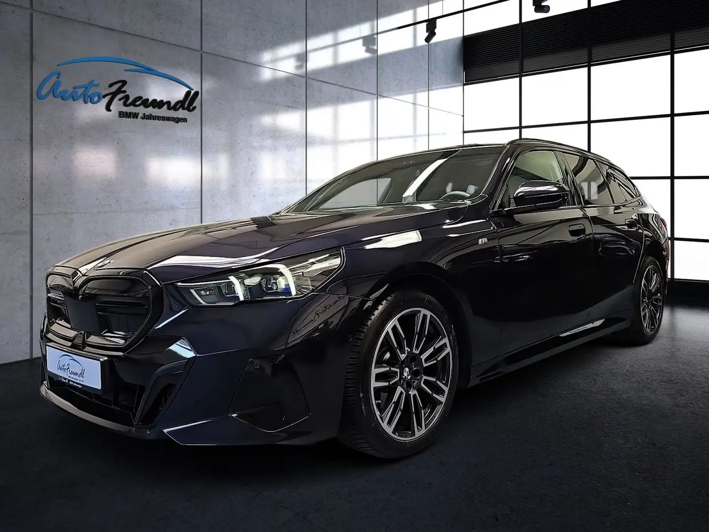 BMW 520 d xDrive M Sport *Pano*Autobahn*AHK*Standh.* Noir - 1