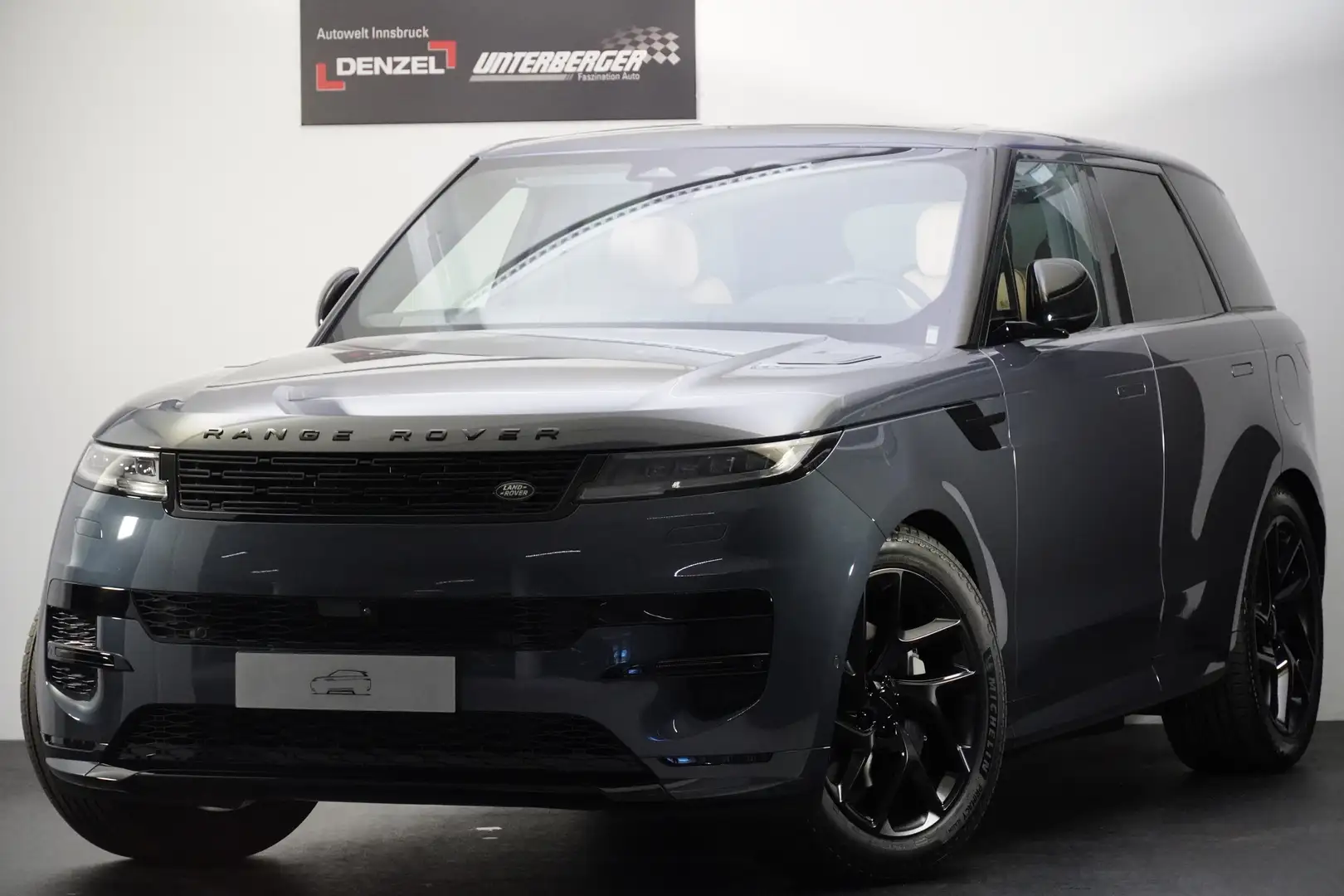 Land Rover Range Rover Sport 3.0 PHEV SWB Dynamic SE Blau - 2
