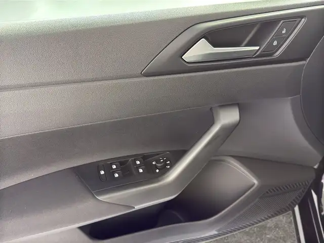 Volkswagen Taigo view 14