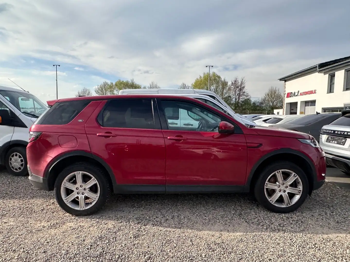Land Rover Discovery Sport D180 AWD S Leder LED HuD 7-Sitze Rojo - 2