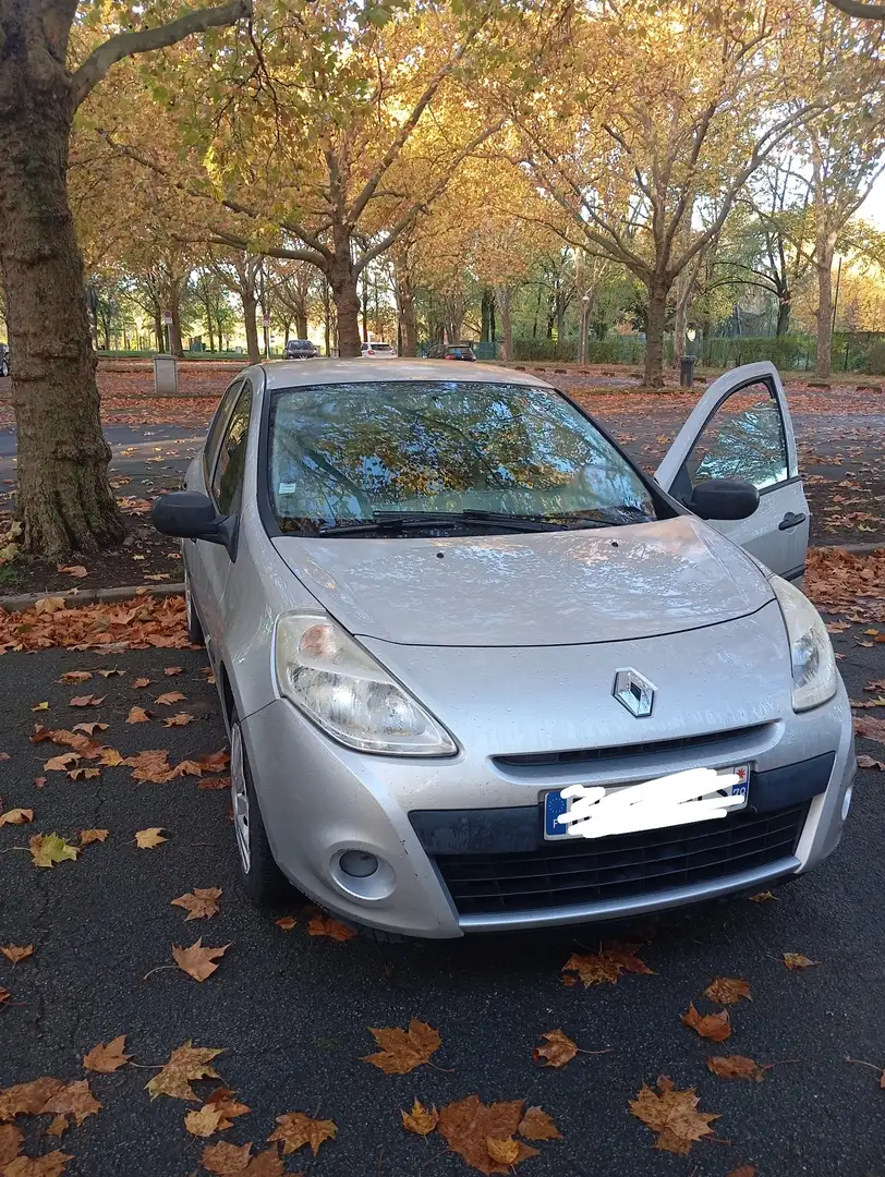 Renault Clio 1.2 16V 75 eco2 Authentique Euro 5 - 1
