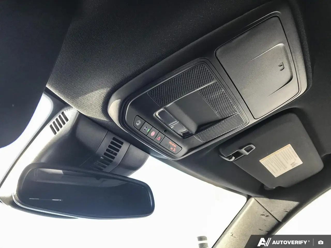 Buick Enclave снимка Buick Enclave