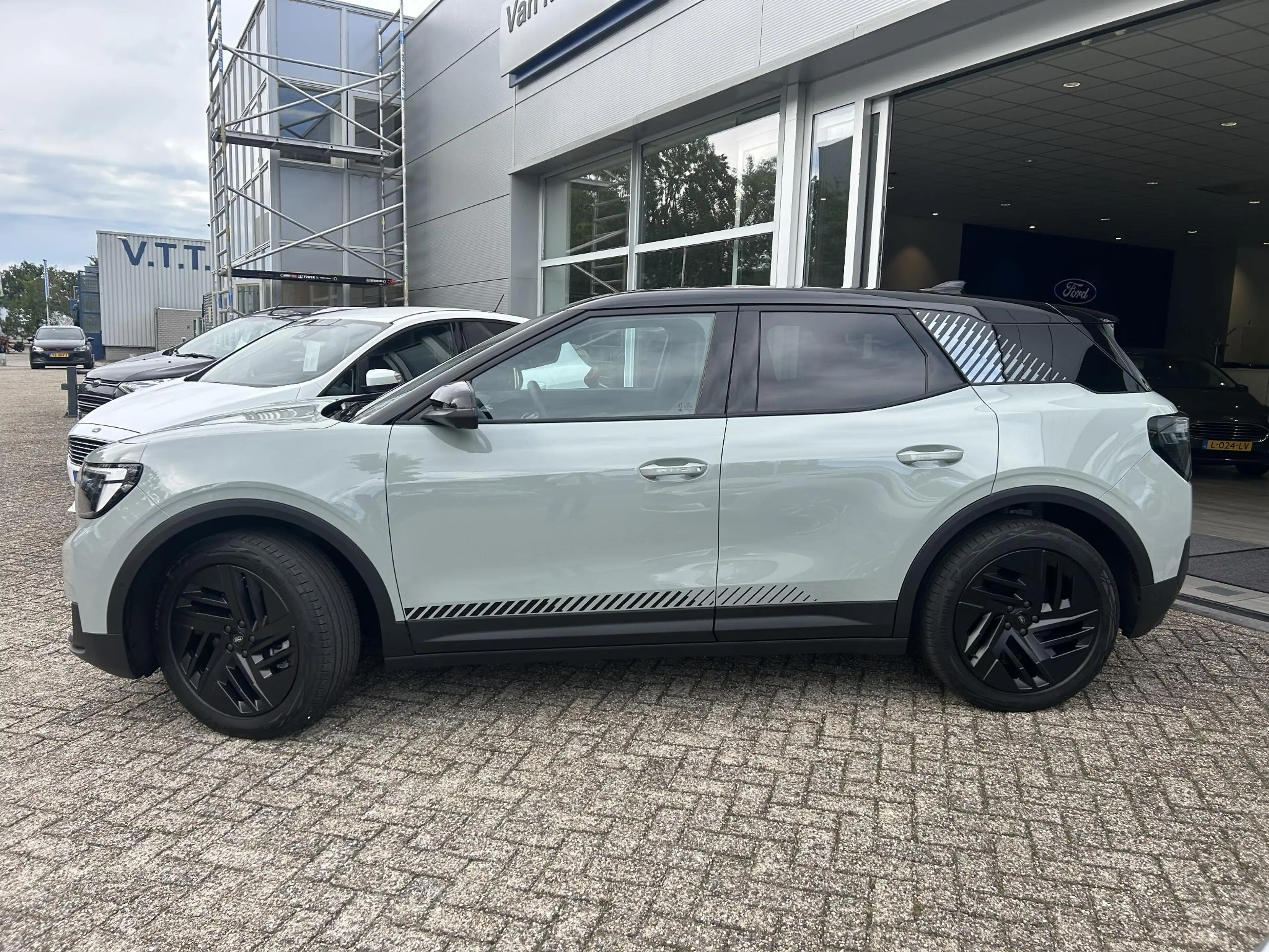 Ford Explorer Collection Extended Range RWD 79 kWh Driver assist — photo 2