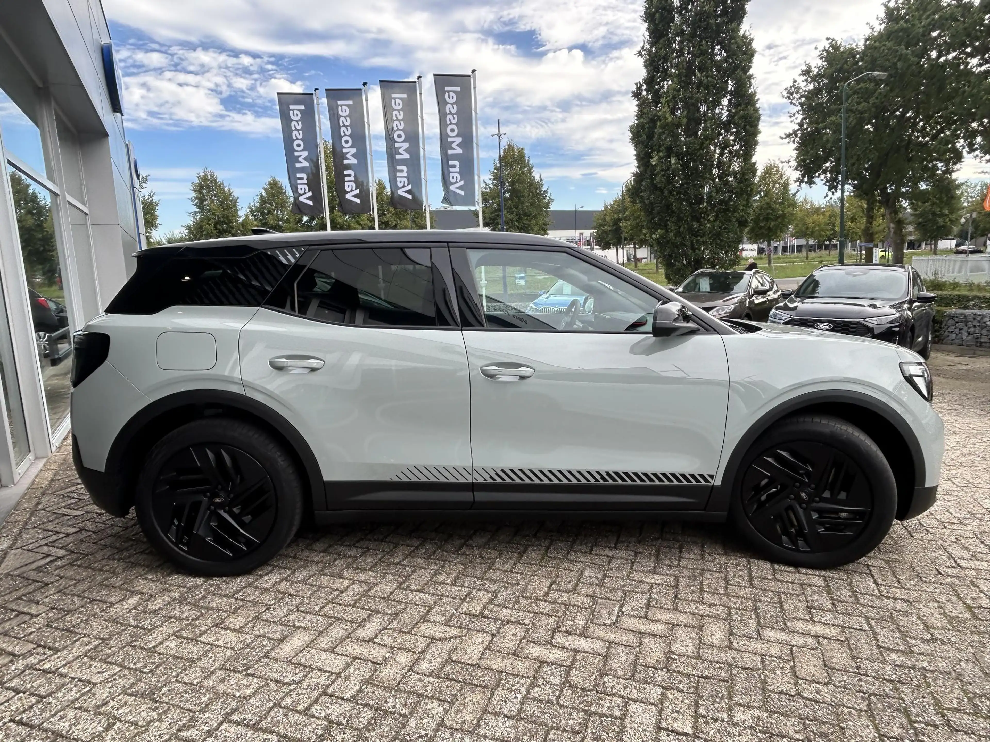 Ford Explorer Collection Extended Range RWD 79 kWh Driver assist — photo 6