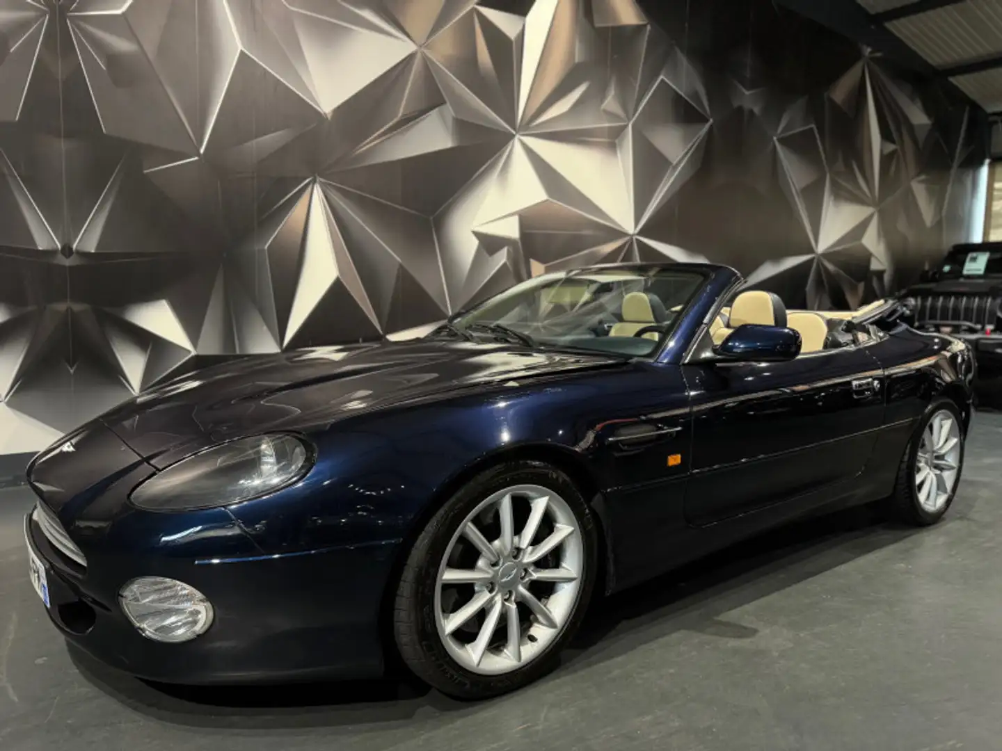 Aston Martin Vantage V 12 6.0  CABRIOLET Blau - 1