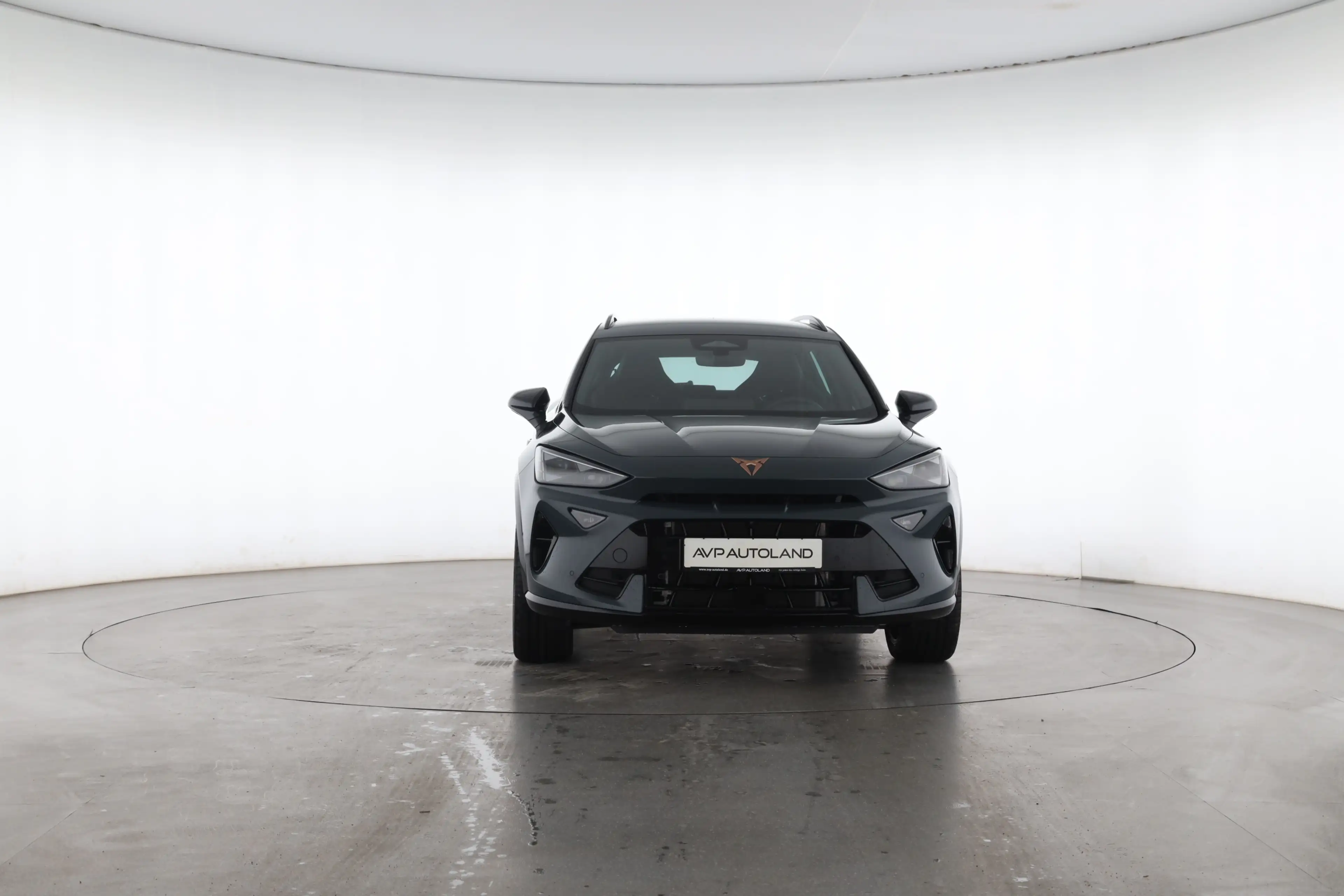 CUPRA Formentor 1.5 e-Hybrid DSG VZ | NAVI | AHK | — photo 5
