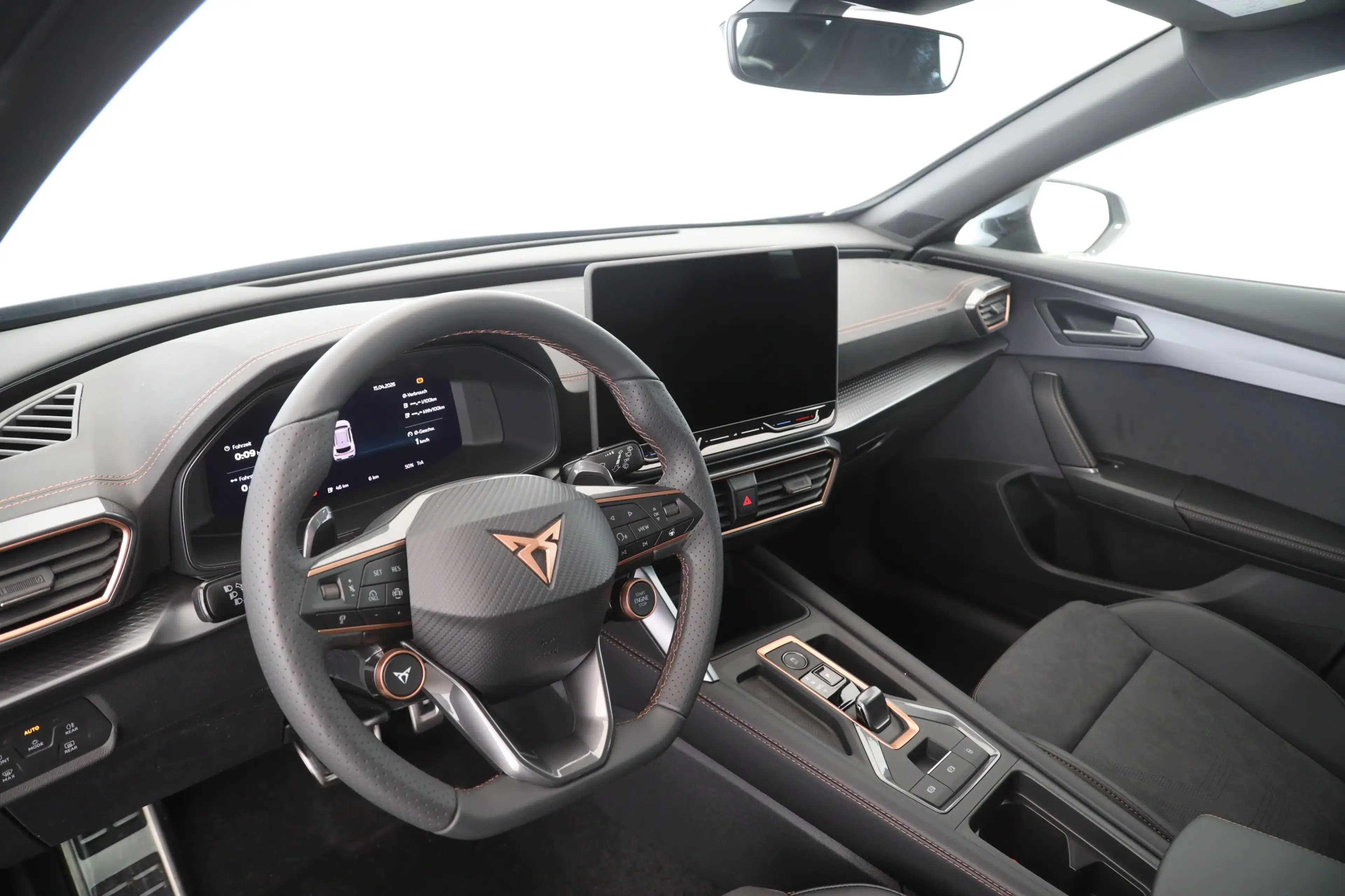 CUPRA Formentor 1.5 e-Hybrid DSG VZ | NAVI | AHK | — photo 11