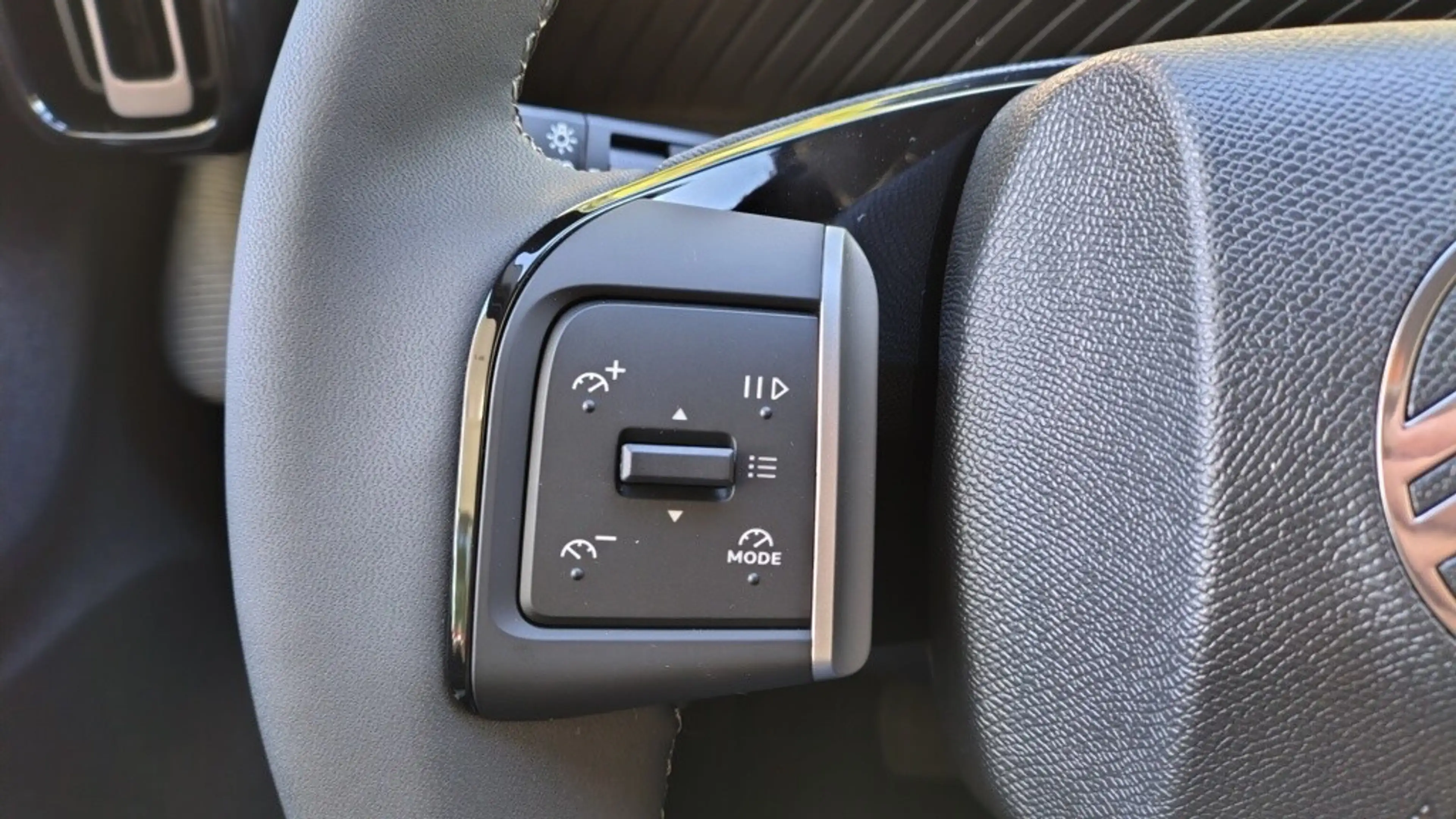 Citroen C3 e-C3 113 Standard Range 44kWh Max — photo 11