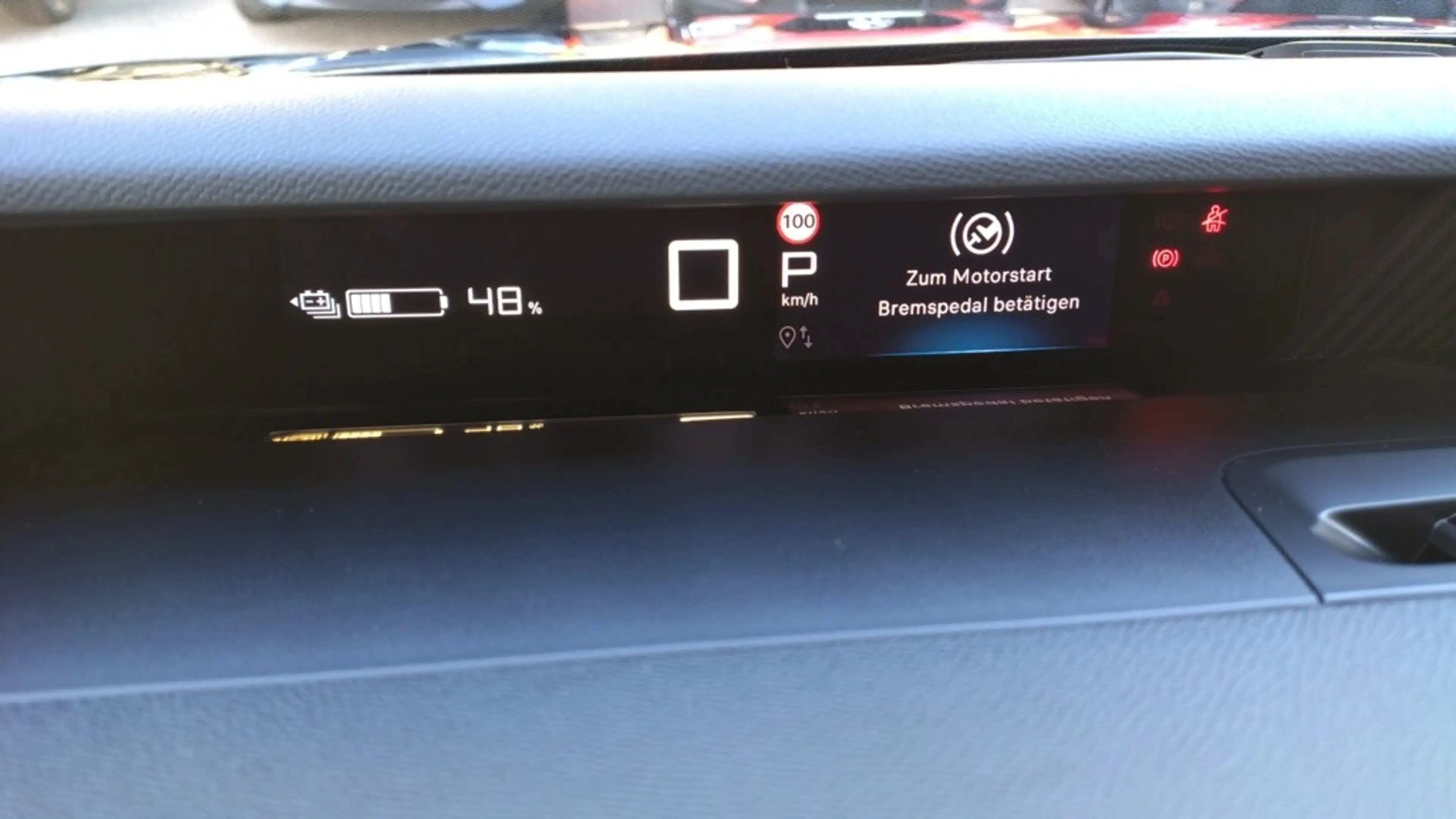 Citroen C3 e-C3 113 Standard Range 44kWh Max — photo 13