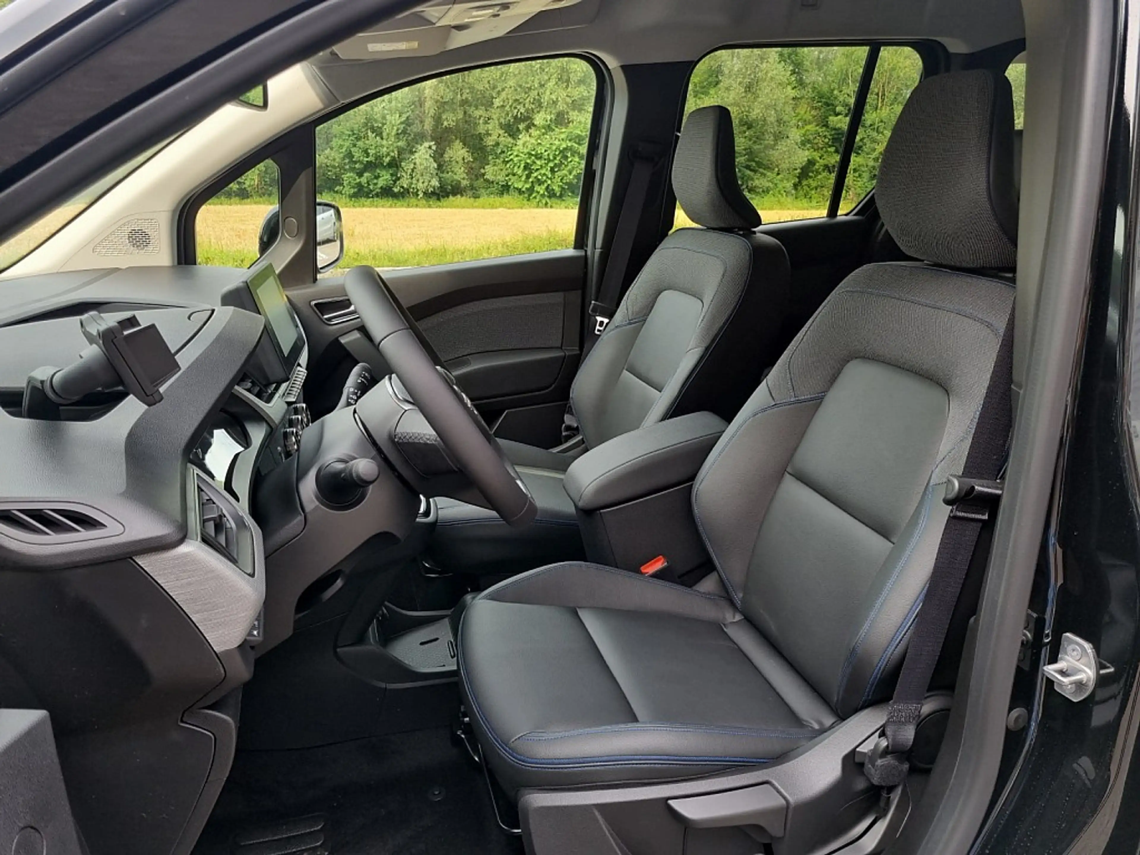 Nissan Townstar EV Kombi Tekna  *ab € 30.990,-* — photo 8