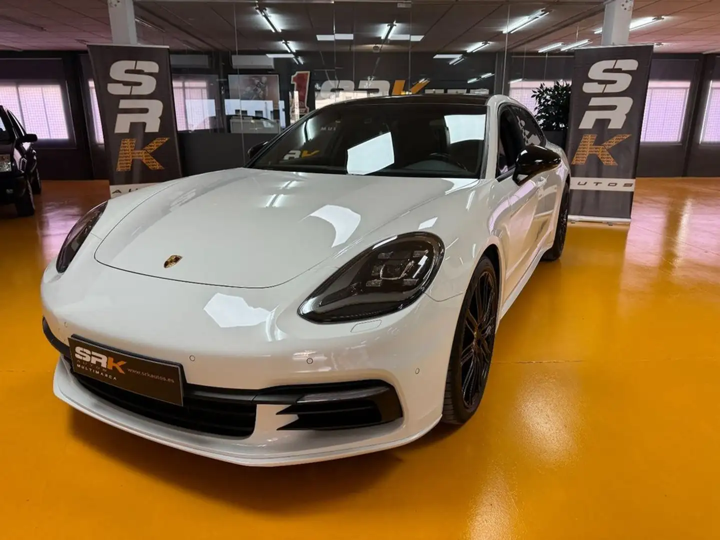 Porsche Panamera 4 Sport Turismo Blanco - 1