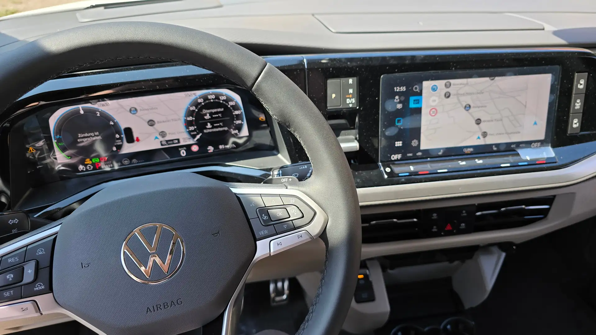 Volkswagen T7 Multivan Edition Allrad ehybrid, 360Grad Kamera,AHK,*5J. Ga Grau - 2