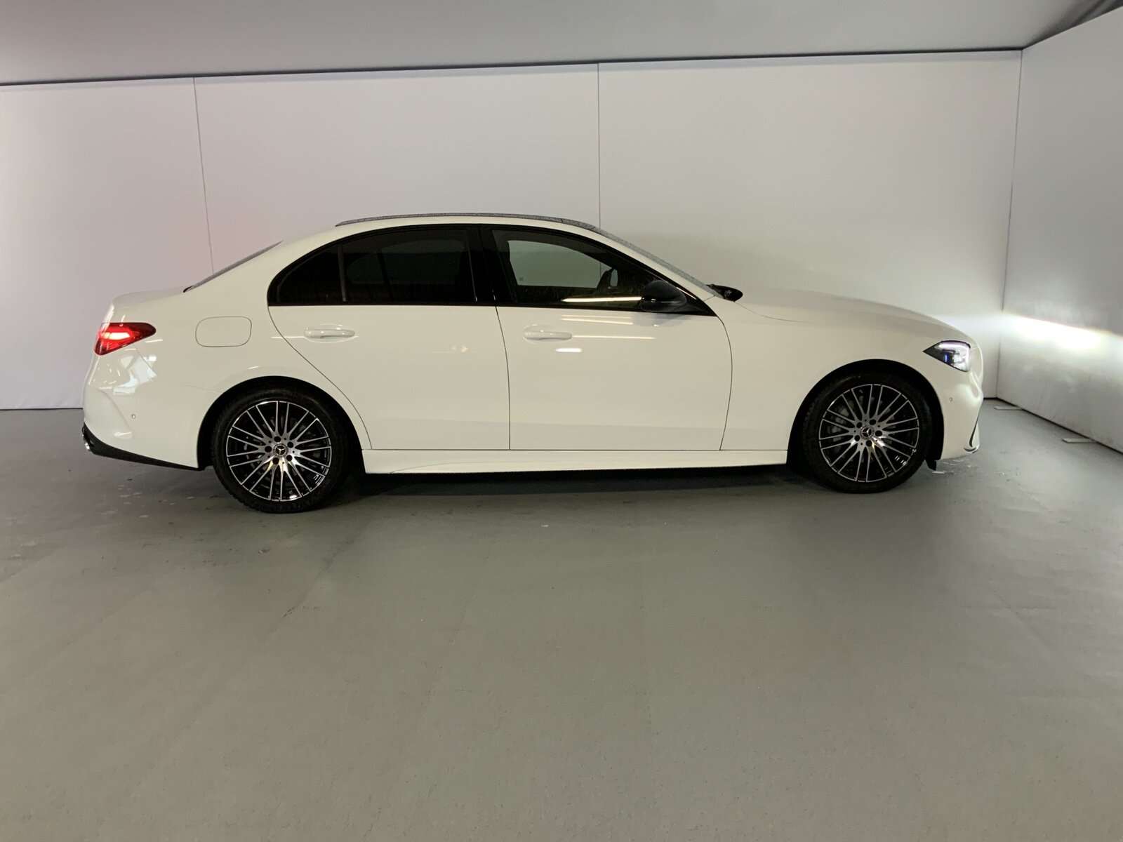 Mercedes-Benz C 180