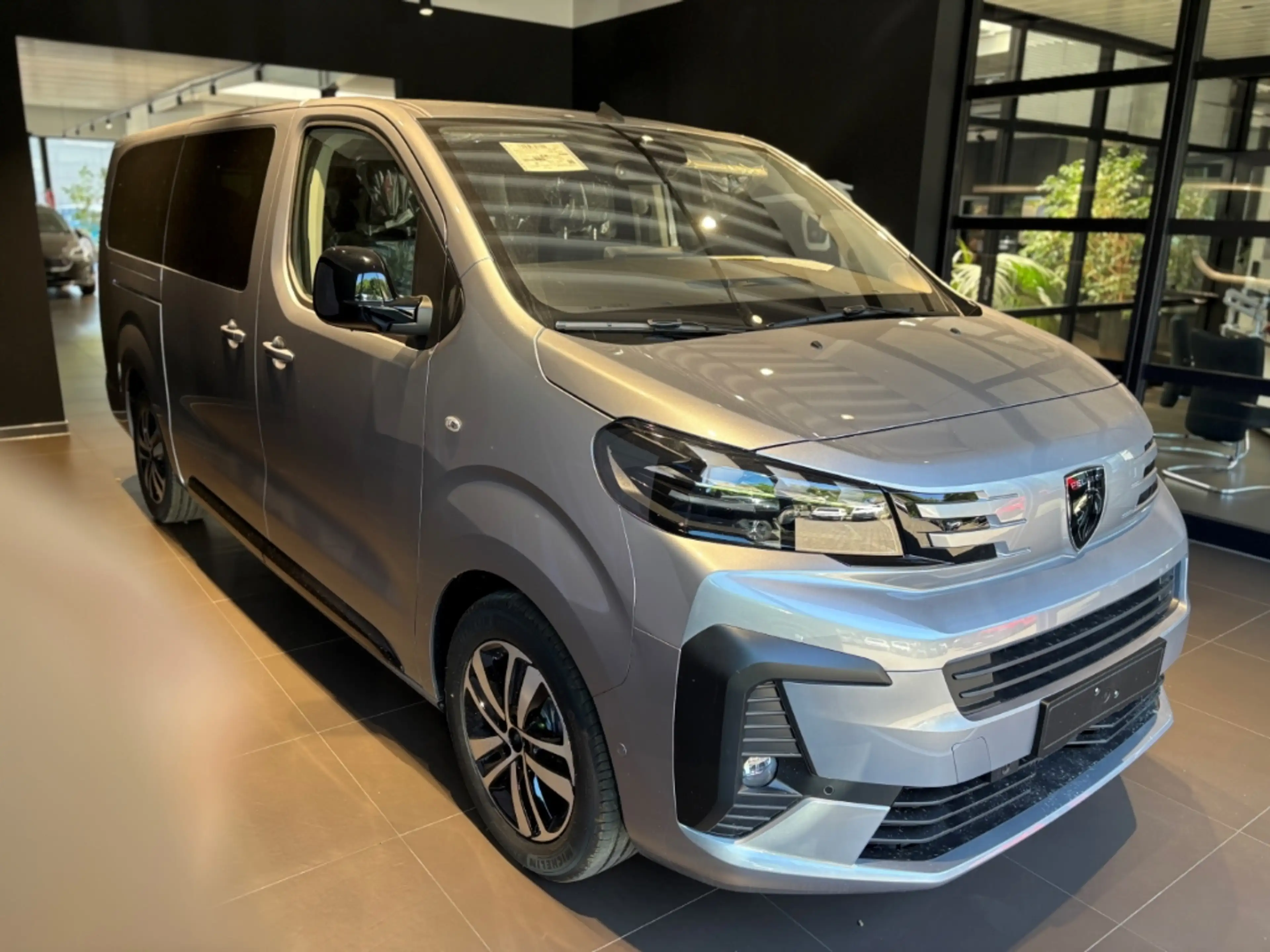Peugeot Traveller Allure L3 180 AHK KAMERA PANORAMA DAB — photo 2