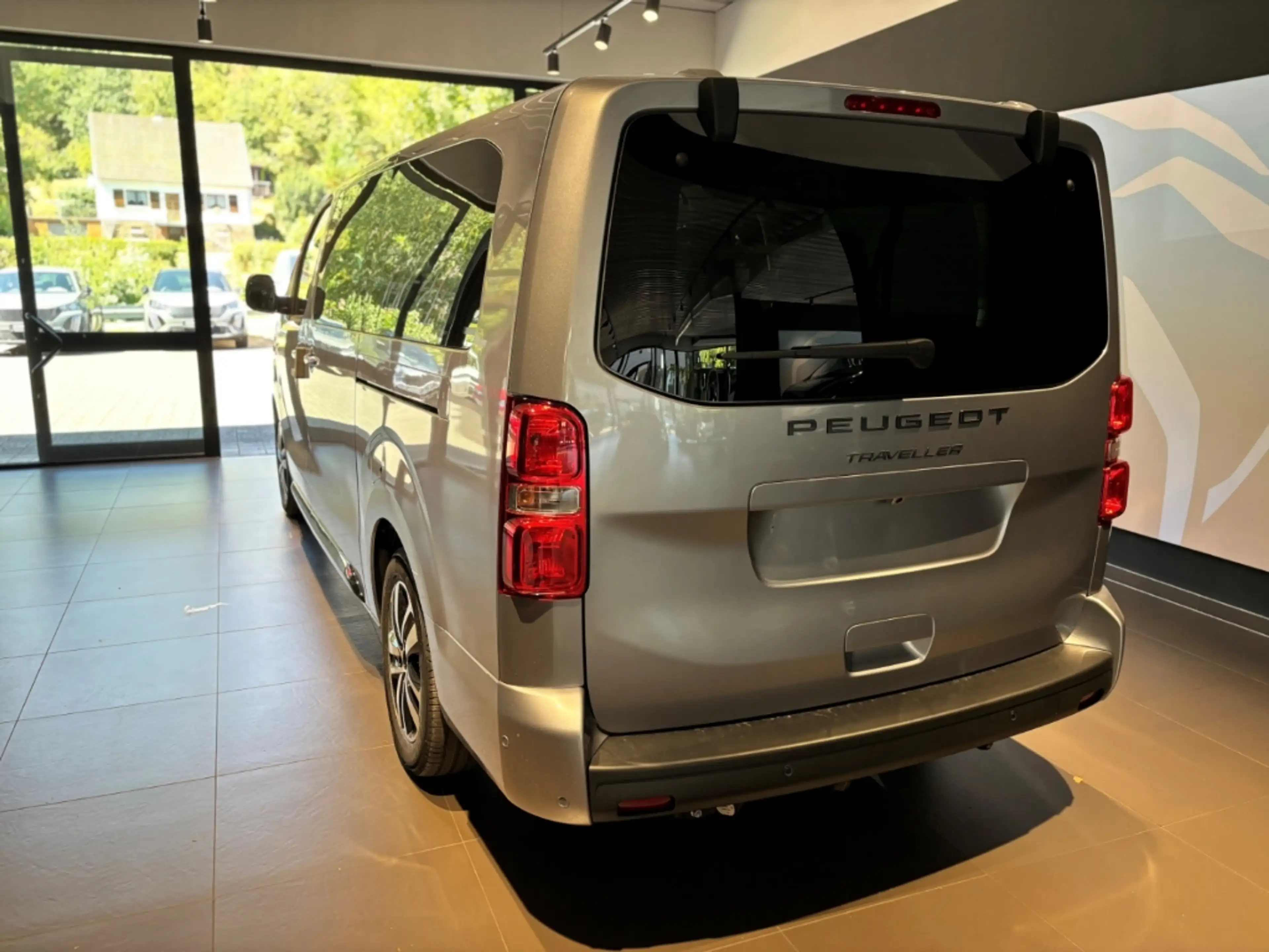 Peugeot Traveller Allure L3 180 AHK KAMERA PANORAMA DAB — photo 6