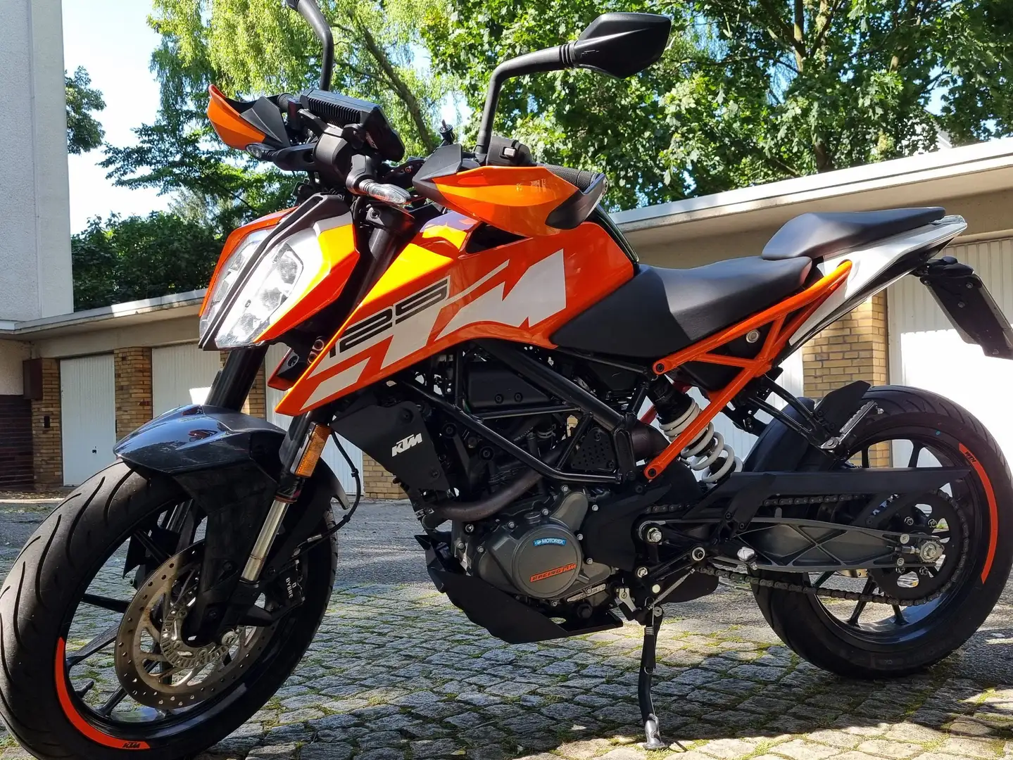 KTM 125 Duke Orange - 1