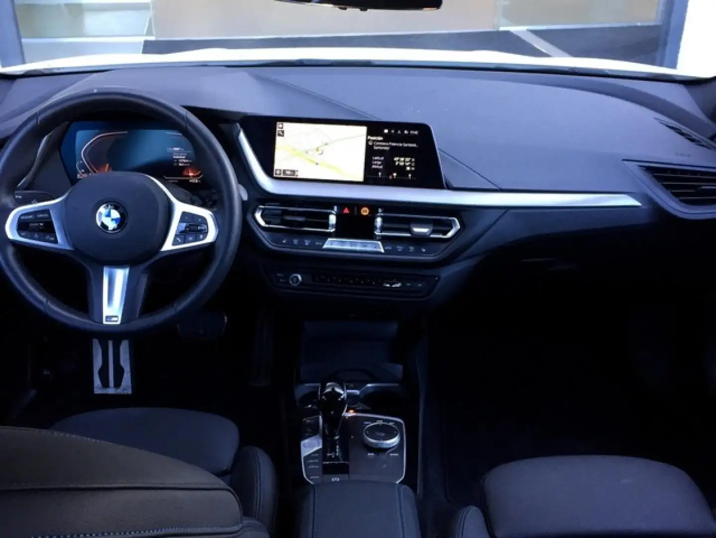 BMW 118 118dA Business Blanc - 2
