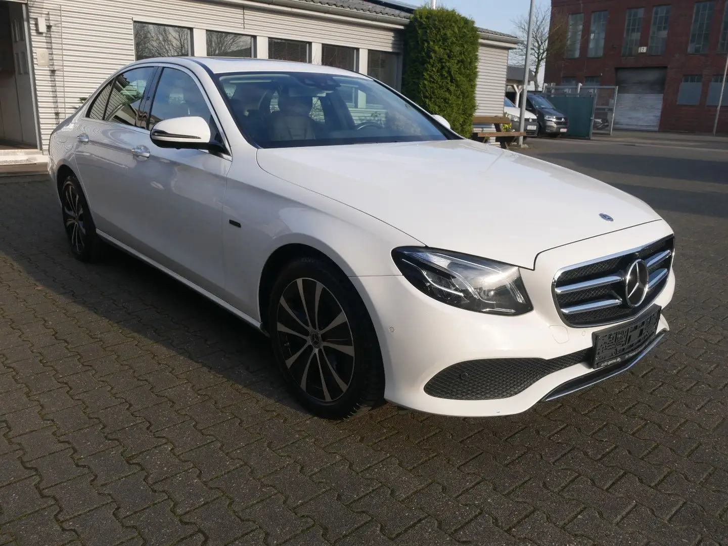 Mercedes-Benz E 300 de Lim.Avantg. COMAND MBUX Leder Distronic Wit - 1