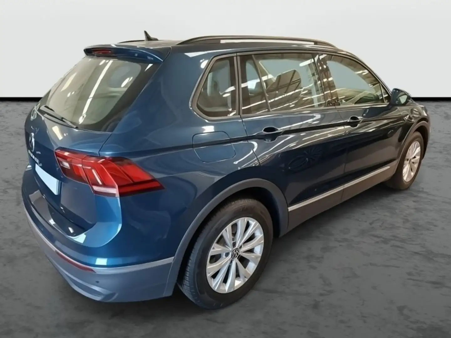 Volkswagen Tiguan Nuevo Edition 1.5 TSI SG6 130 CV (AX12AX11) Amarillo - 2