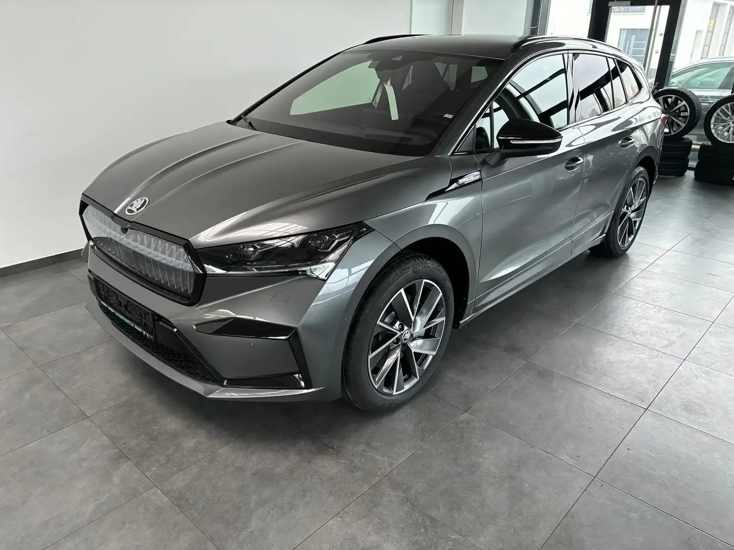 Skoda Enyaq 85 Sportline Maxx Wärmepumpe/AHK-Vorb/Navi/Standkl Gri - 2