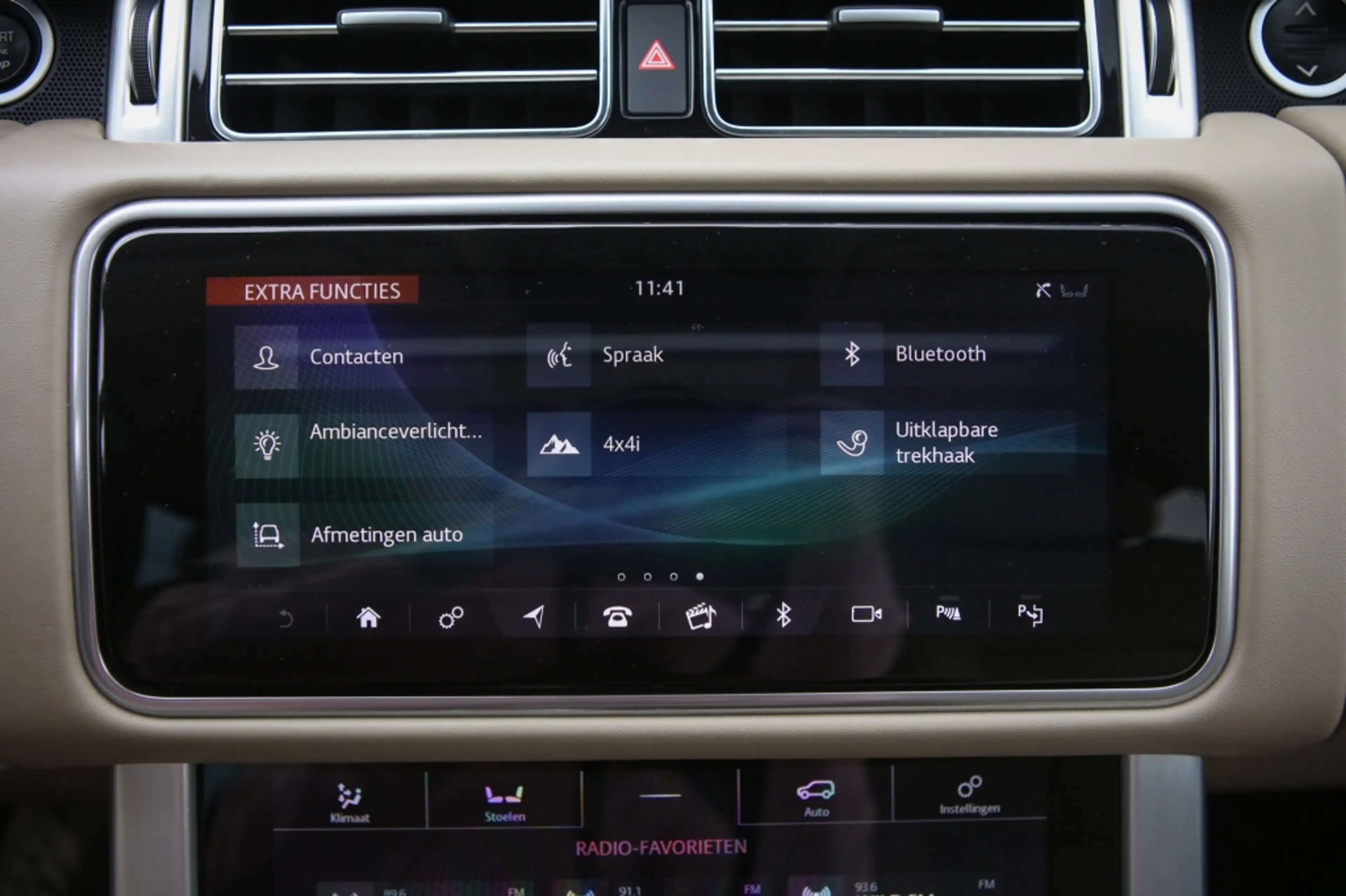 Land Rover Range Rover D300 HSE | Pano | HUD | Memory | — photo 16