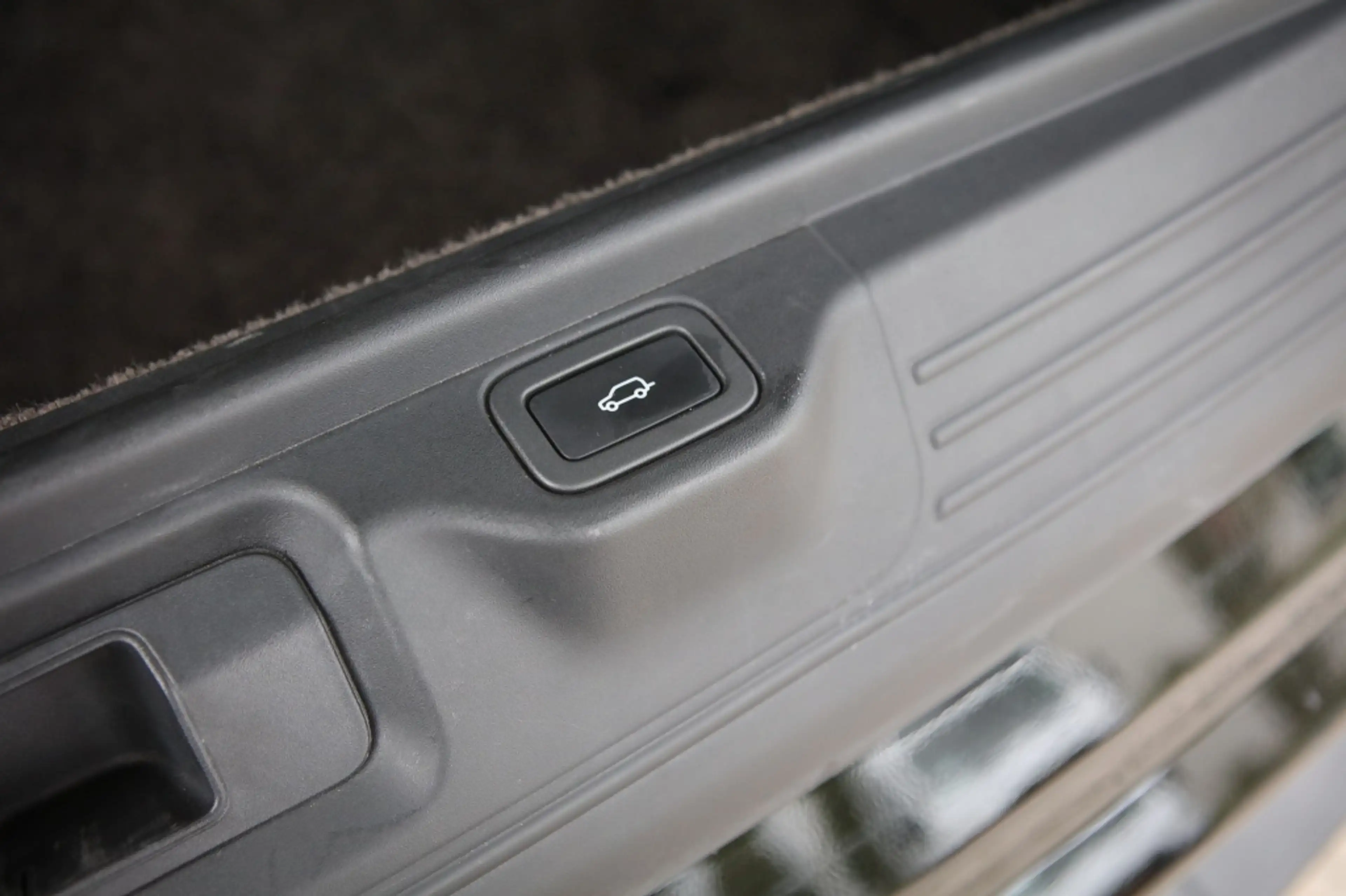 Land Rover Range Rover D300 HSE | Pano | HUD | Memory | — photo 36