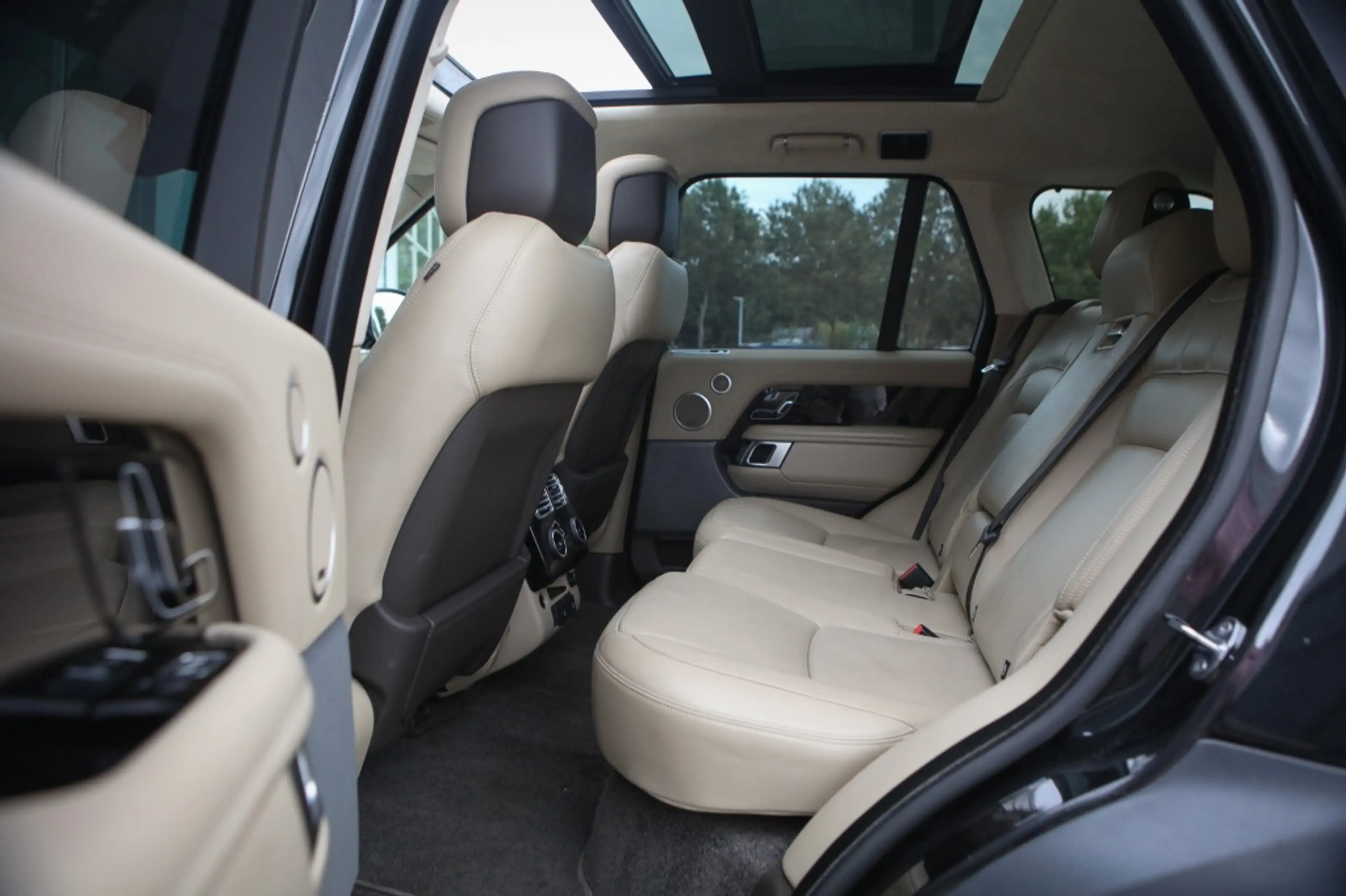 Land Rover Range Rover D300 HSE | Pano | HUD | Memory | — photo 6