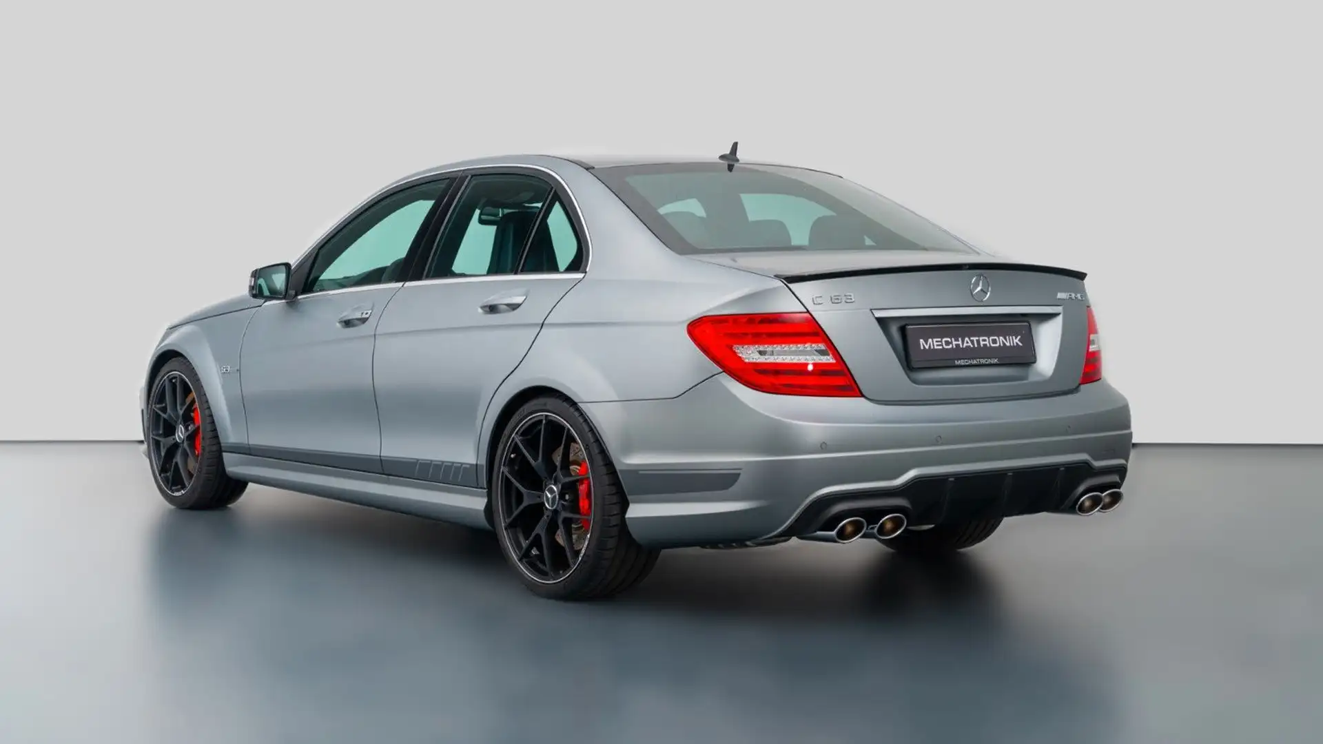 Mercedes-Benz C 63 AMG Edition 507 Gris - 2