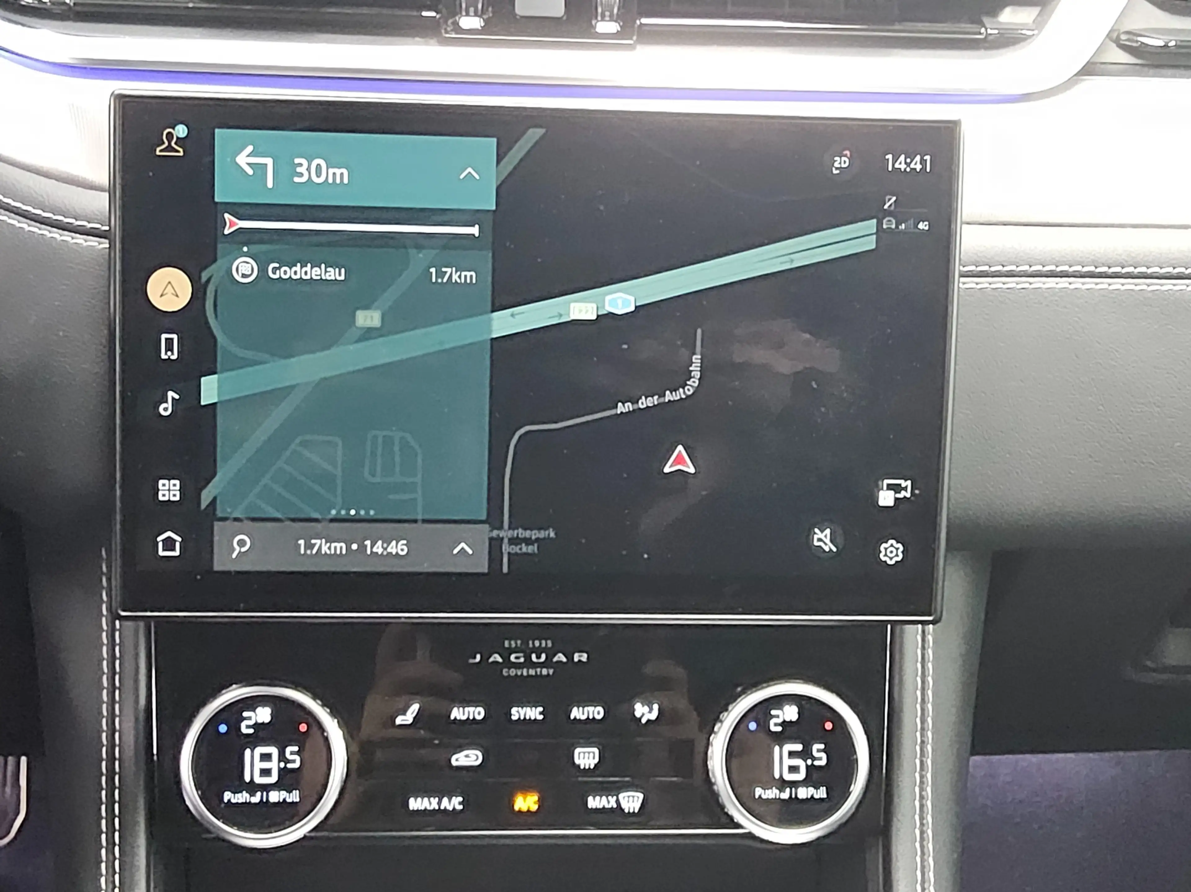 Jaguar F-Pace D 200 AWD R-Dynamic Navi LED Leder RFK — photo 7