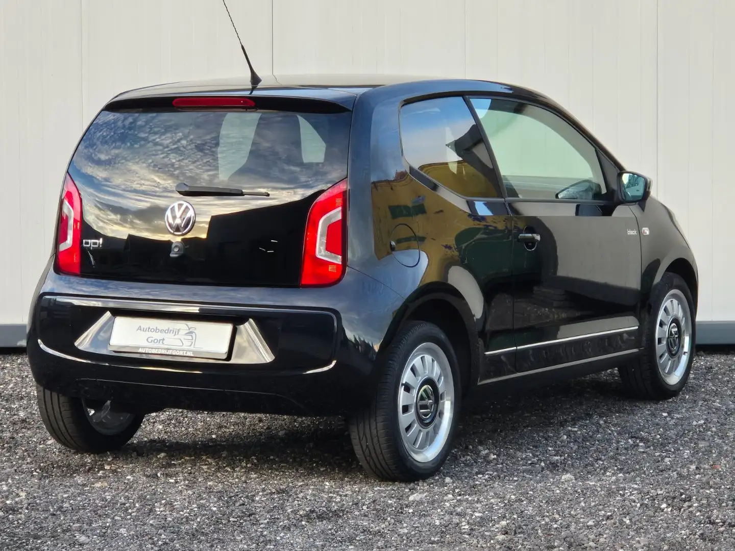 Volkswagen up! 1.0 high up! BlueMotion BLACK UP Zwart - 2