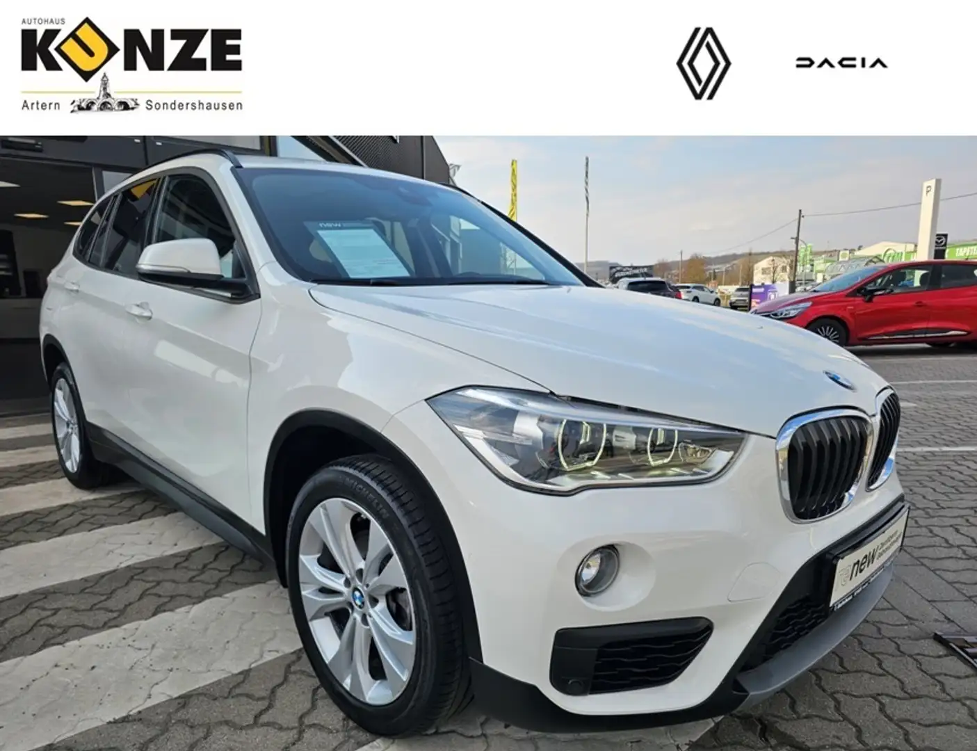 BMW X1 18i sDrive Automatik *SHZ/Pano/LED* Blanc - 1