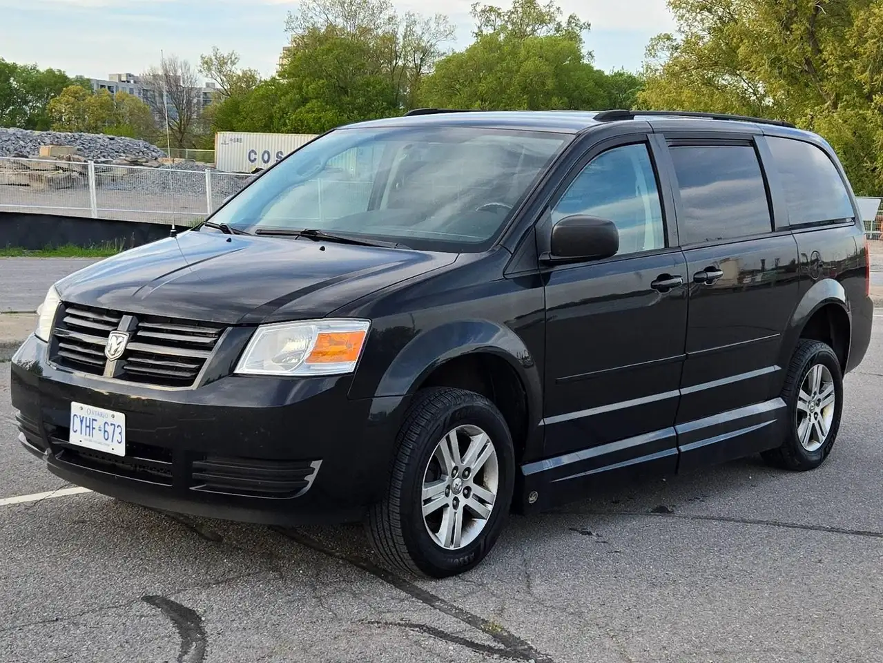 Dodge Grand Caravan снимка Dodge Grand Caravan