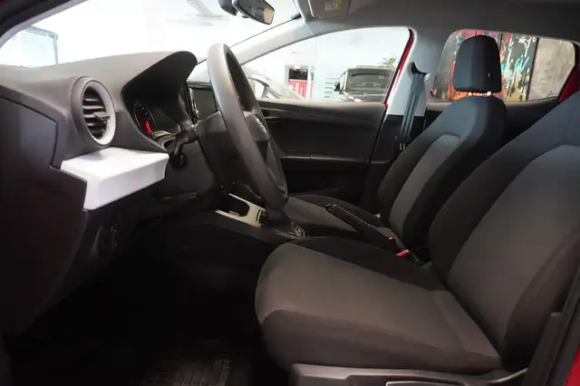 Seat Ibiza view 8