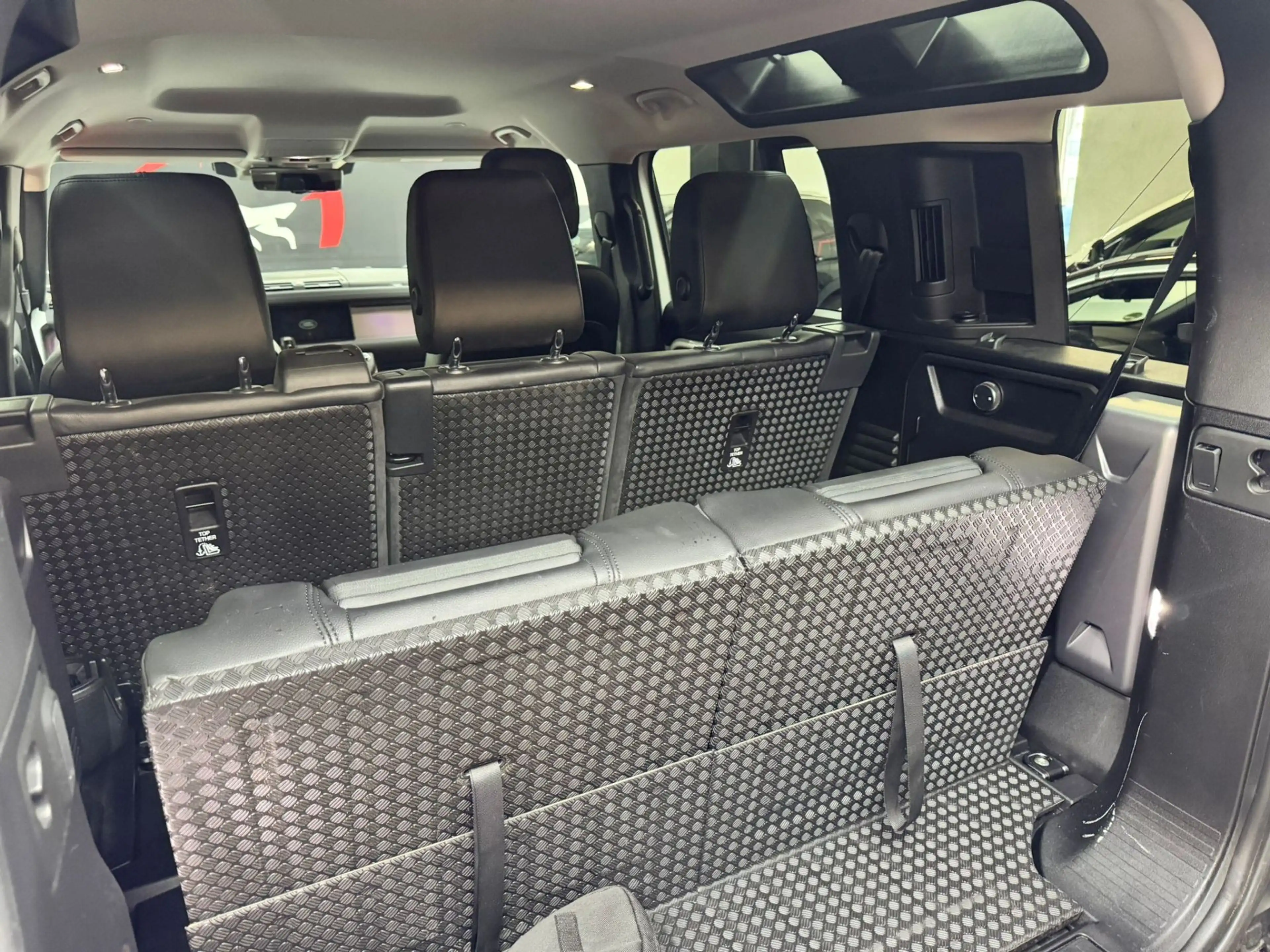 Land Rover Defender 110 D240 S Aut. — photo 17