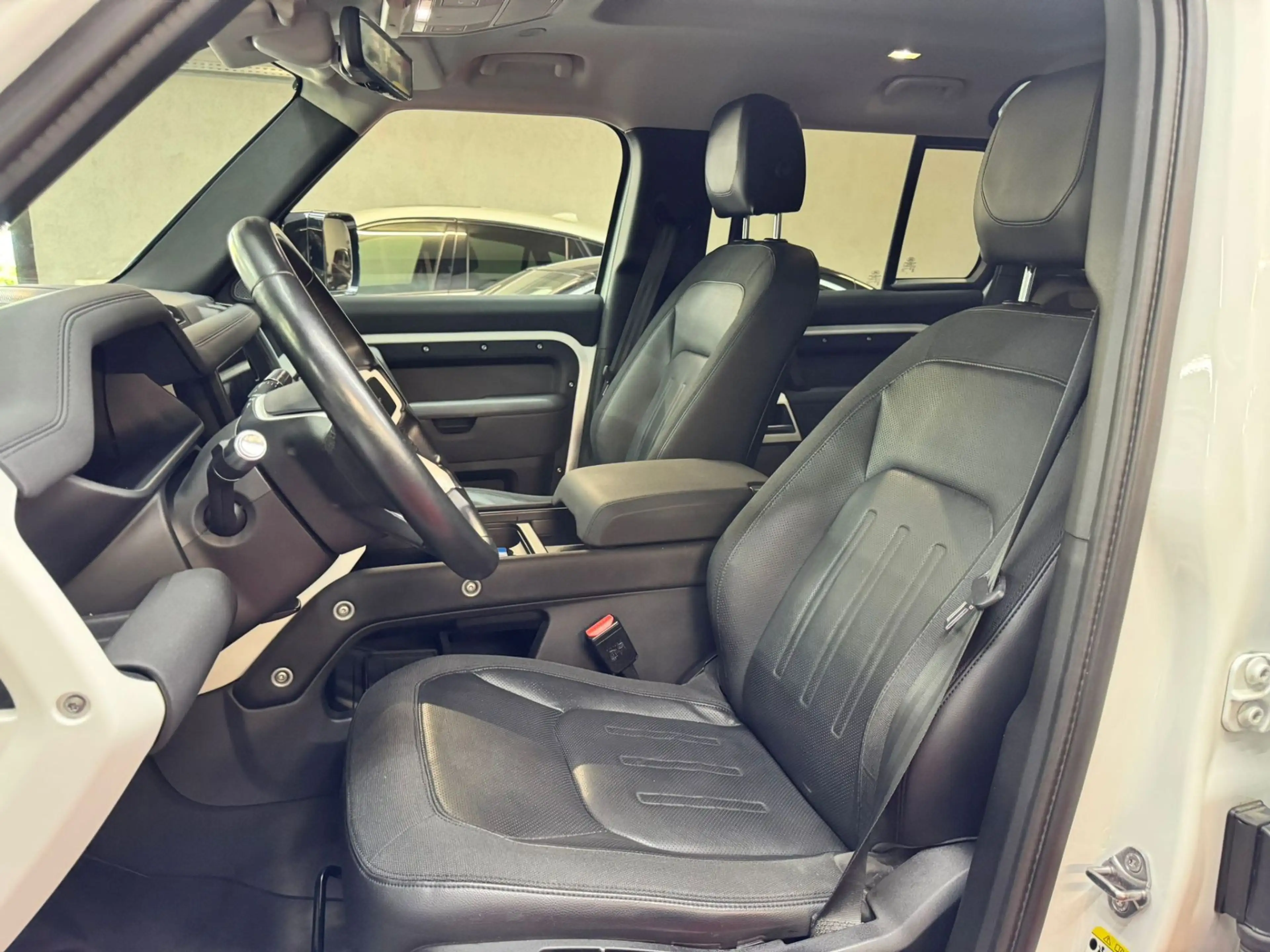 Land Rover Defender 110 D240 S Aut. — photo 12