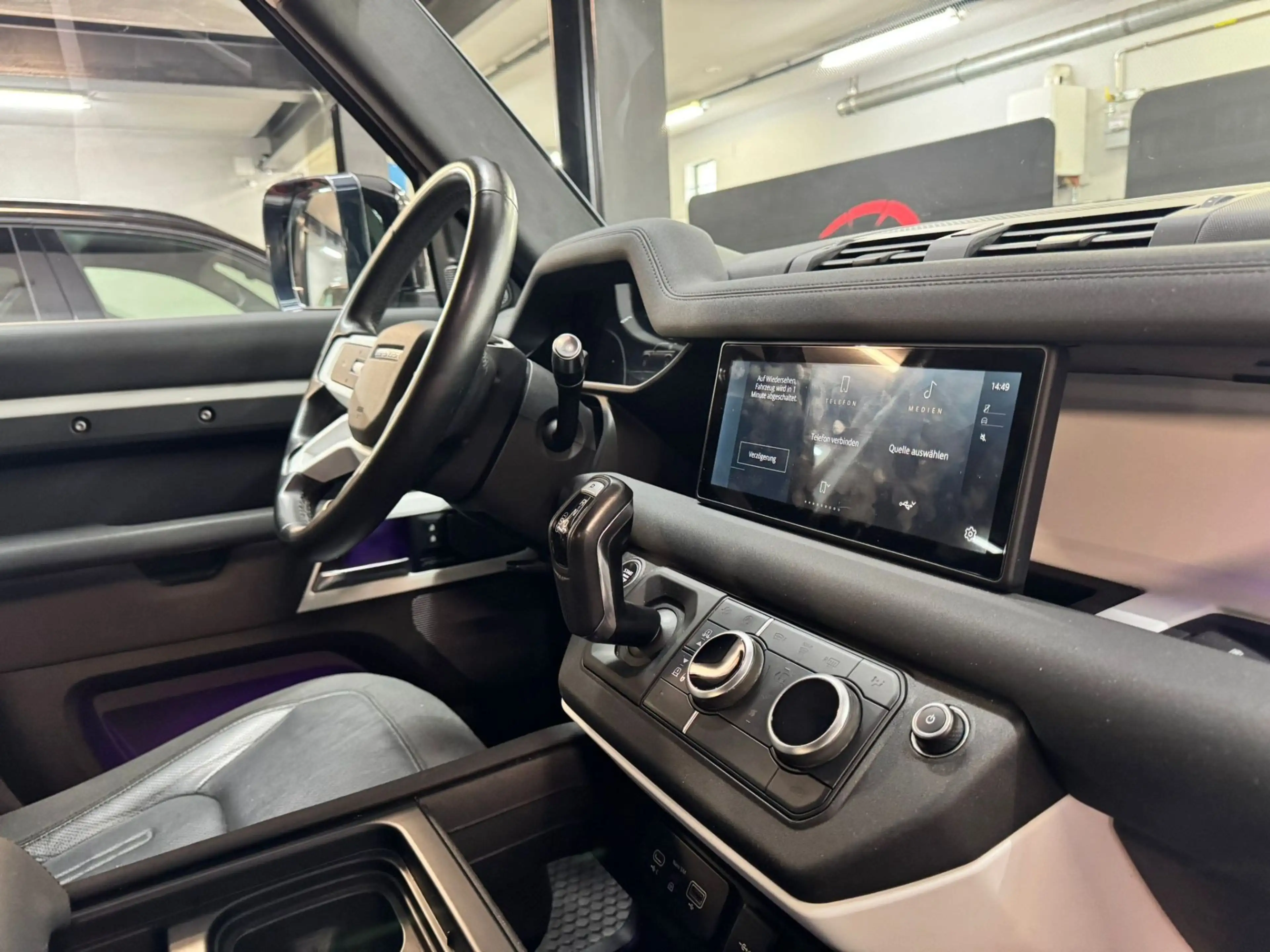 Land Rover Defender 110 D240 S Aut. — photo 10