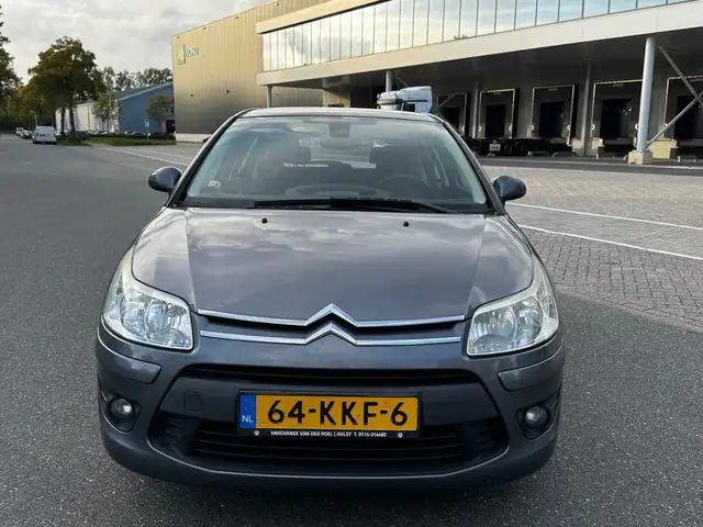 Citroen C4 view 9