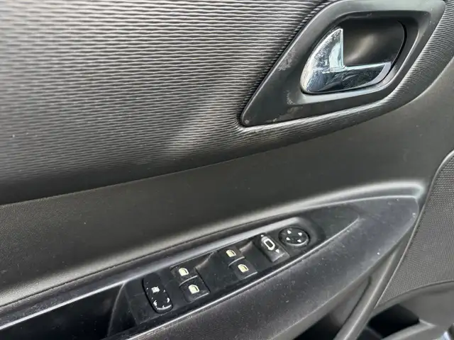 Citroen C4 view 12