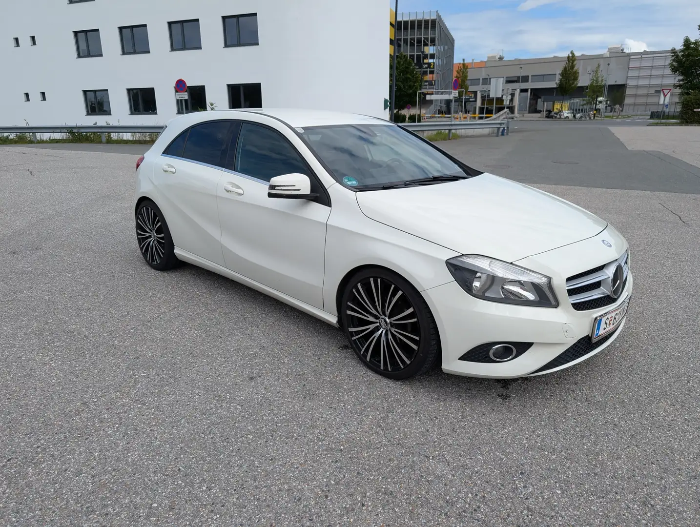 Mercedes-Benz A 180 A 180 CDI BlueEfficiency Weiß - 2