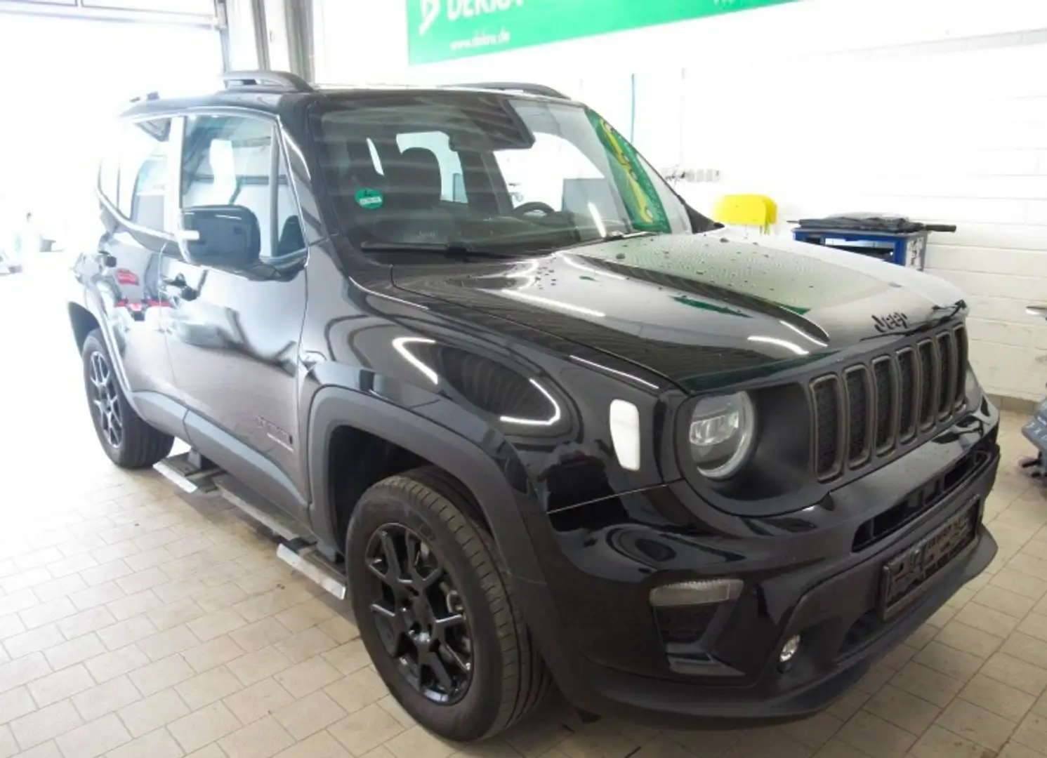 Jeep Renegade 1.5 MHEV Upland Automatik Kamera Schwarz - 1