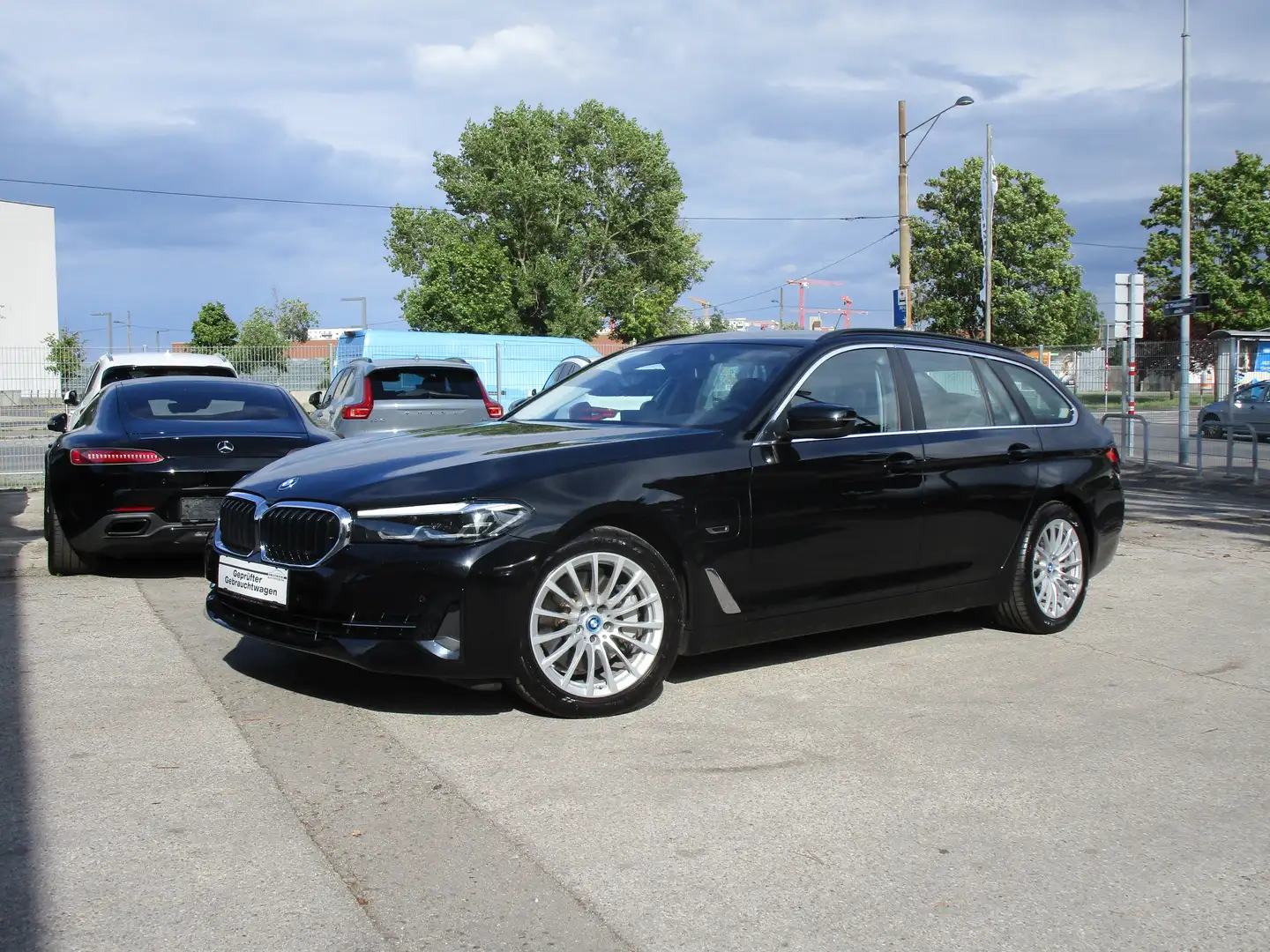 BMW 530 e xDrive Touring Aut. G31 Leder schwarz Noir - 1