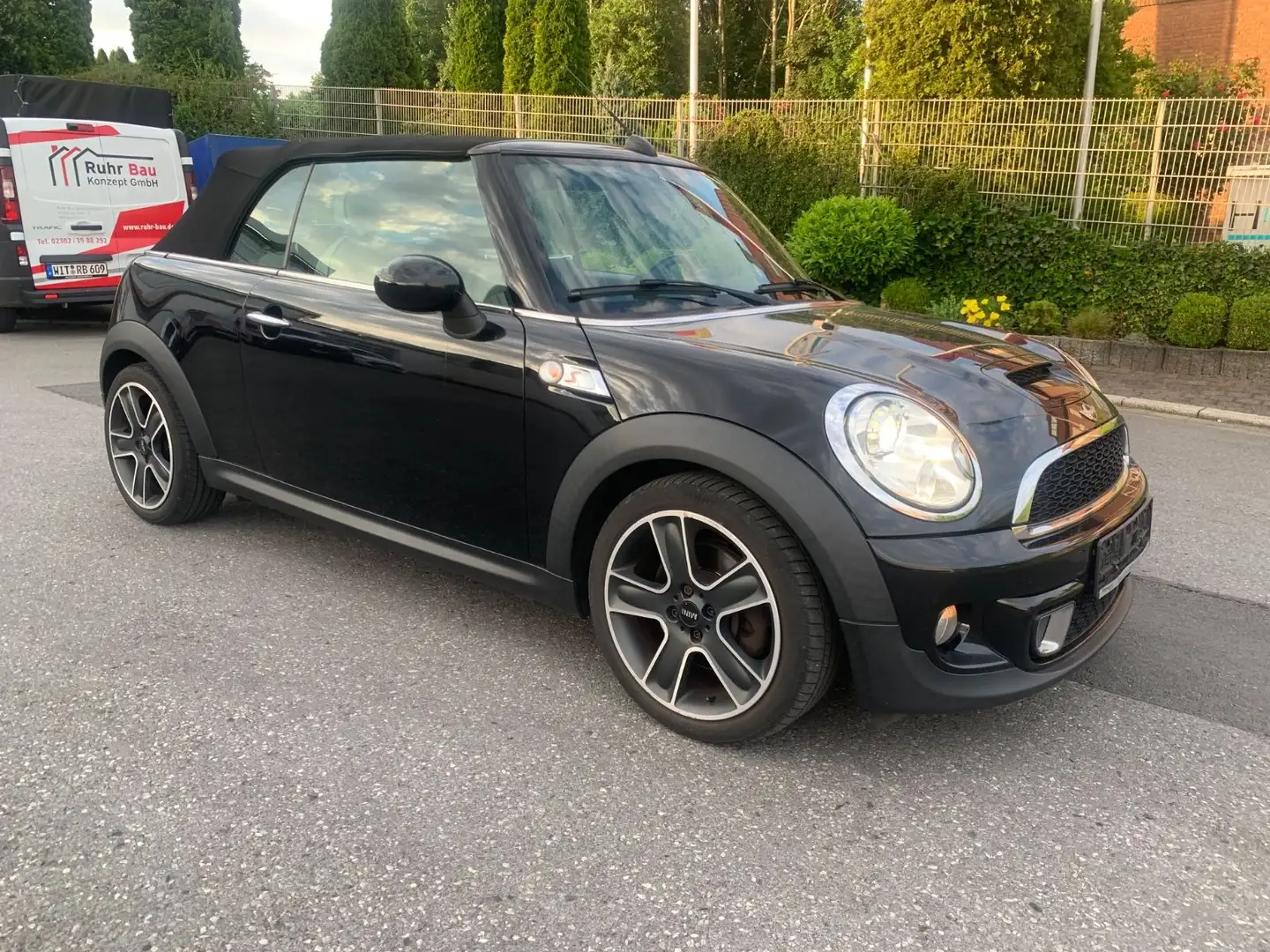 MINI Cooper S COOPER S Cabrio*Navi*Leder*Xenon*Automatik Schwarz - 2